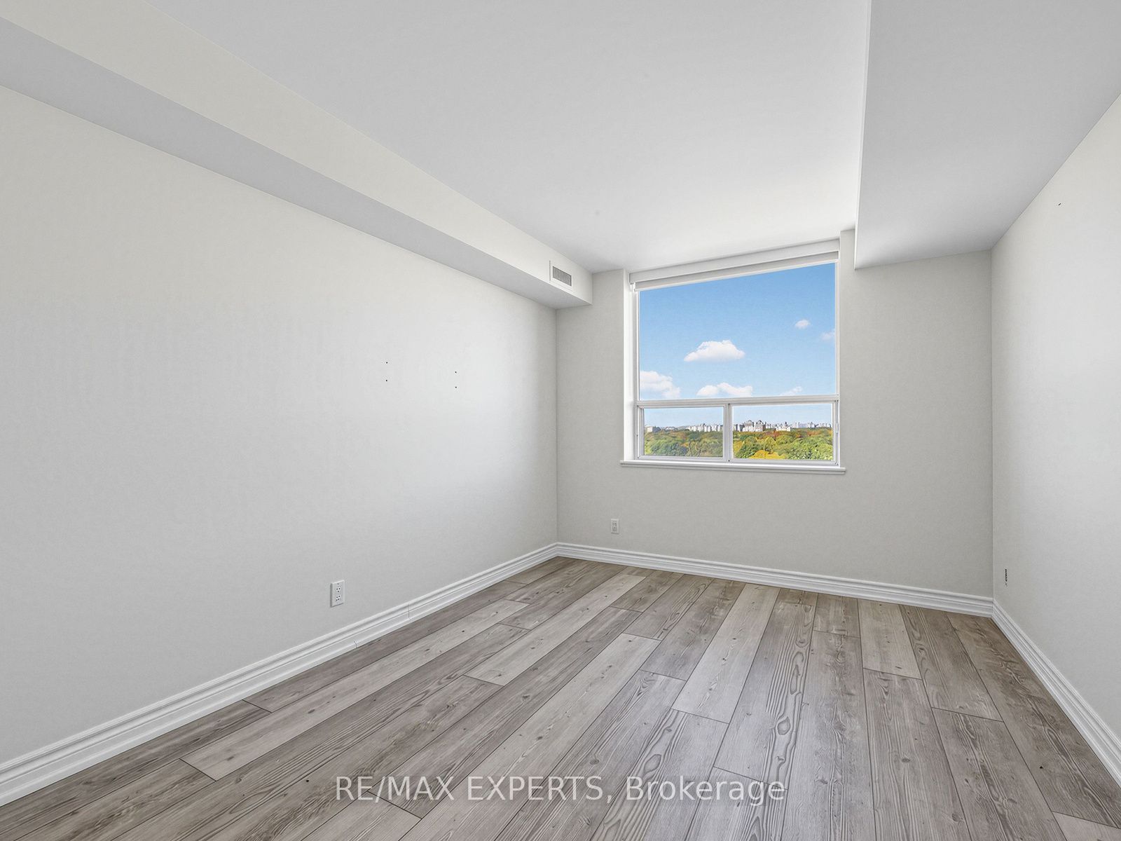 265 Ridley Boulevard 1509 Property Photo 20