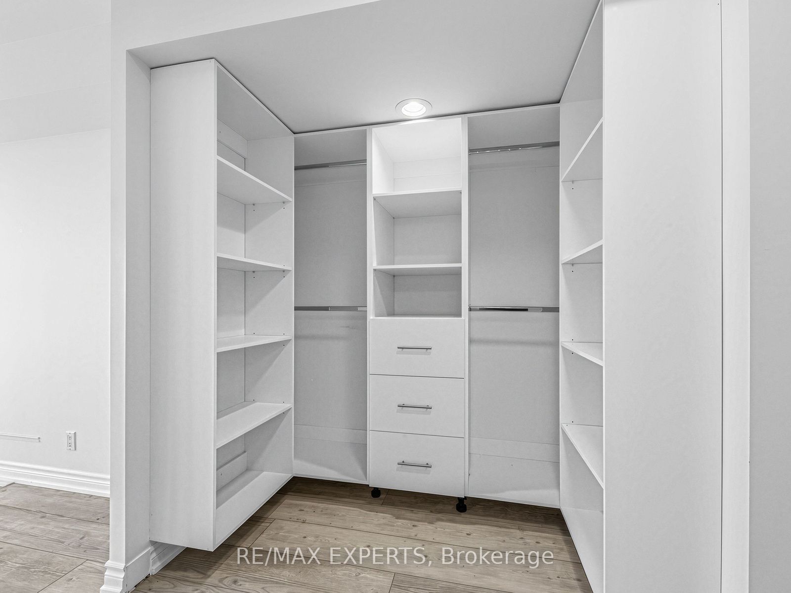 265 Ridley Boulevard 1509 Property Photo 26
