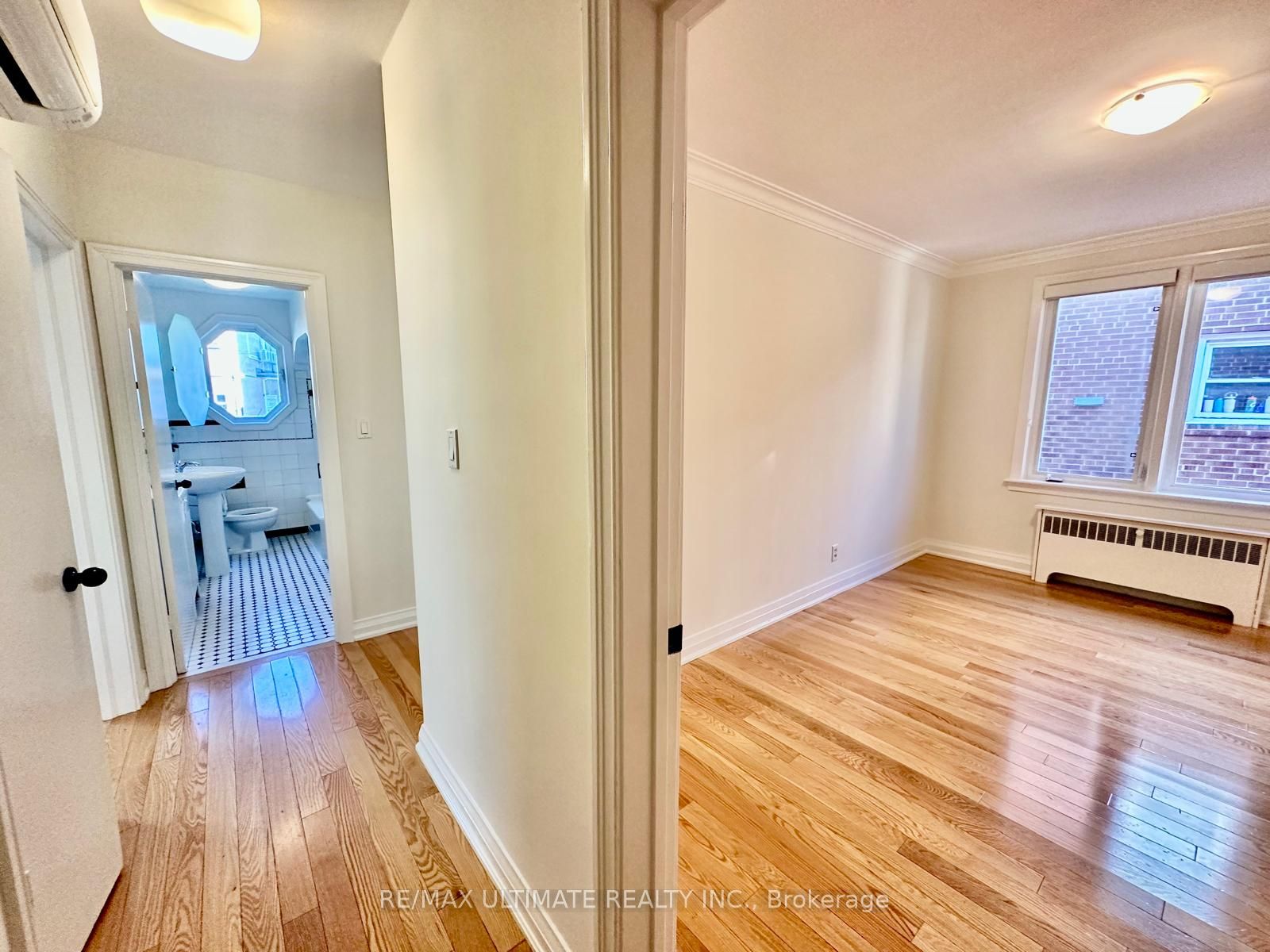 5 Warwick Avenue 3 Property Photo 6