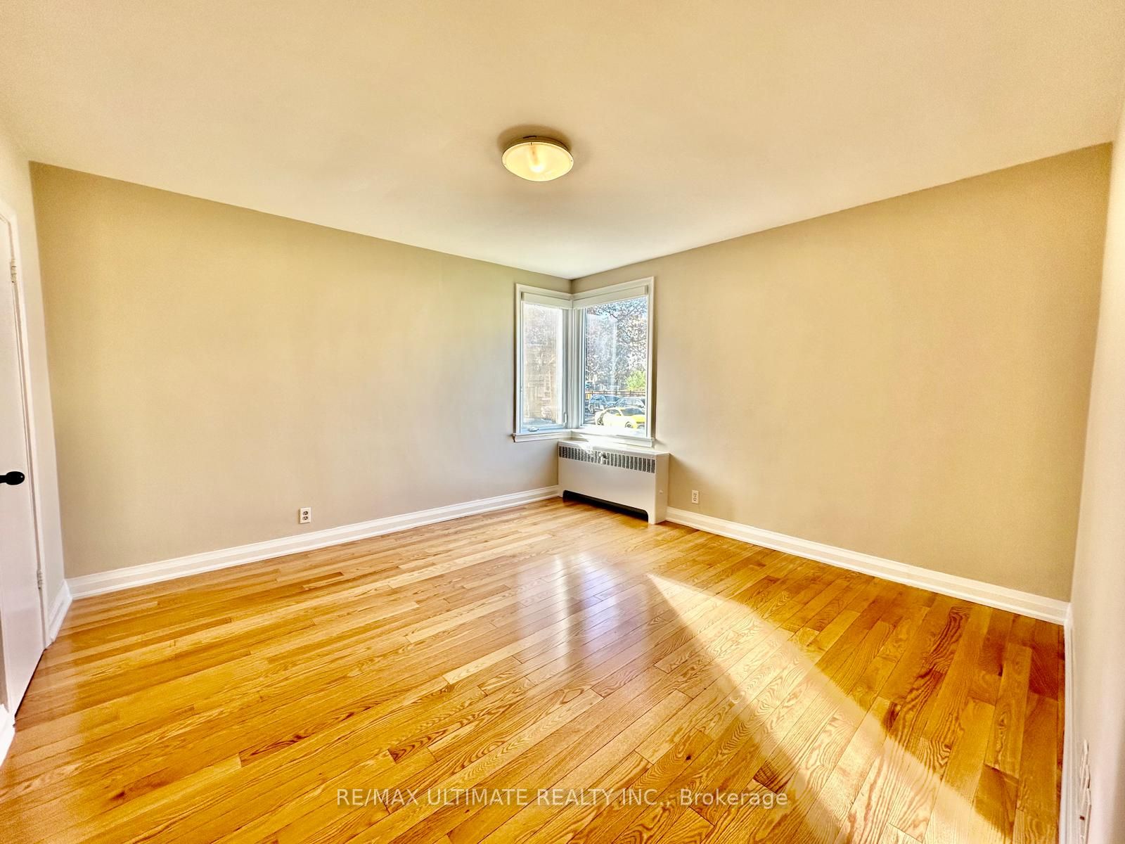 5 Warwick Avenue 3 Property Photo 9