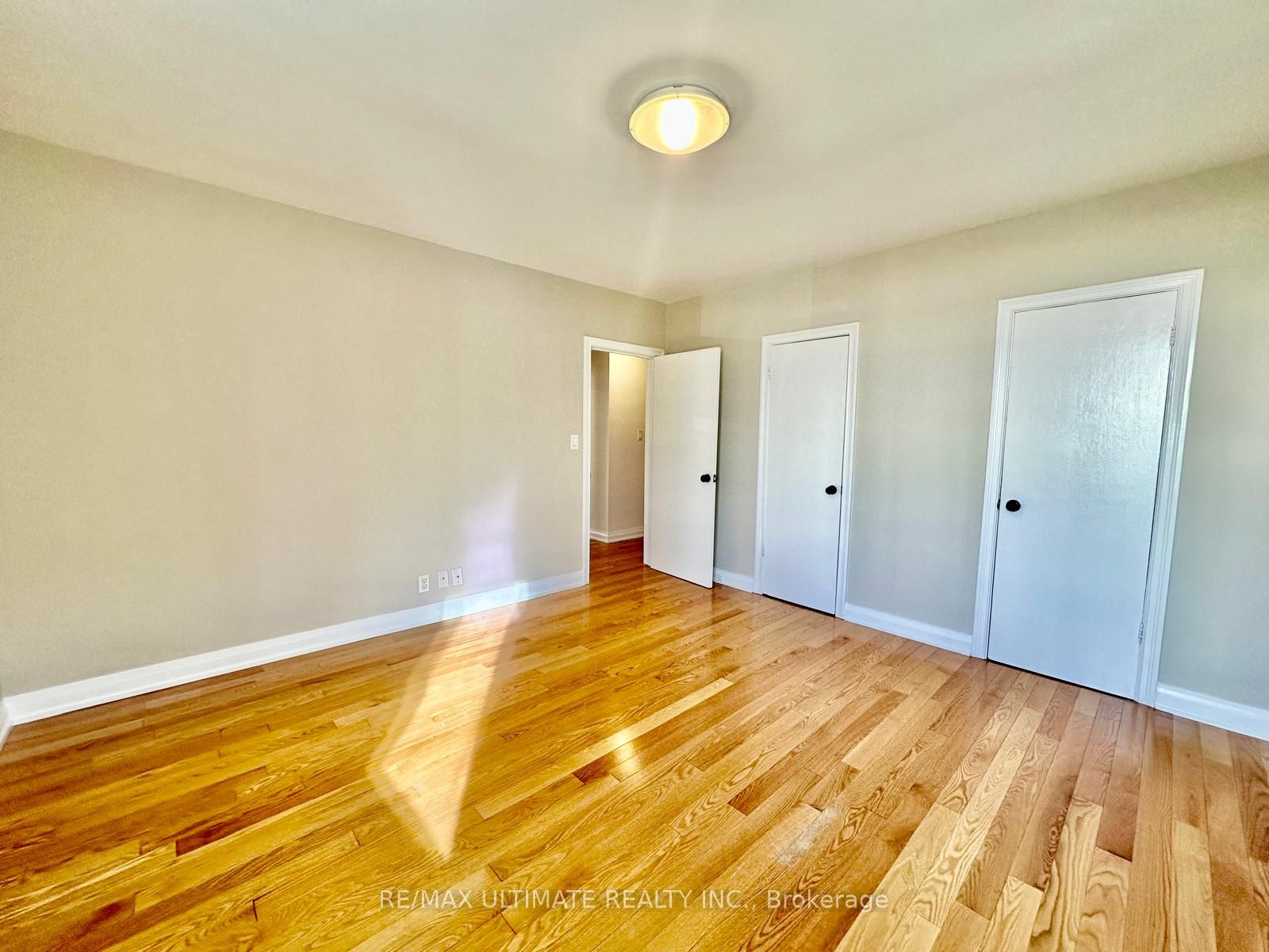 5 Warwick Avenue 3 Property Photo 10