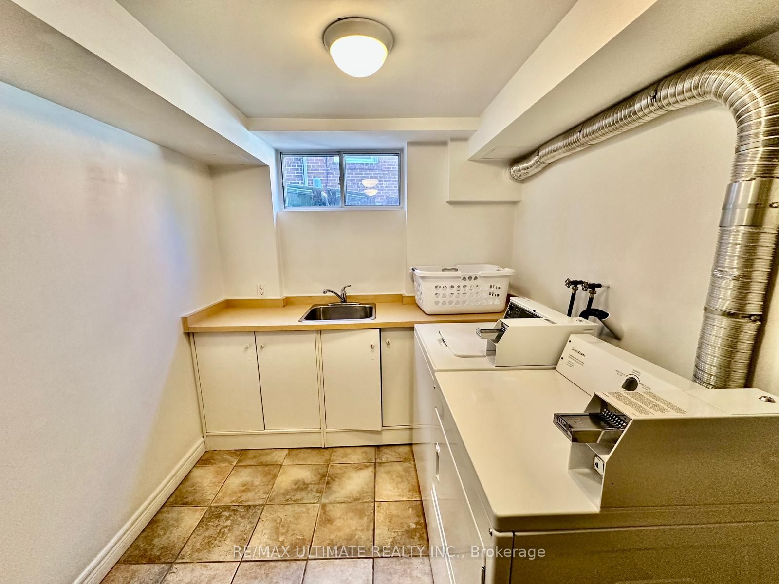 5 Warwick Avenue 3 Property Photo 17