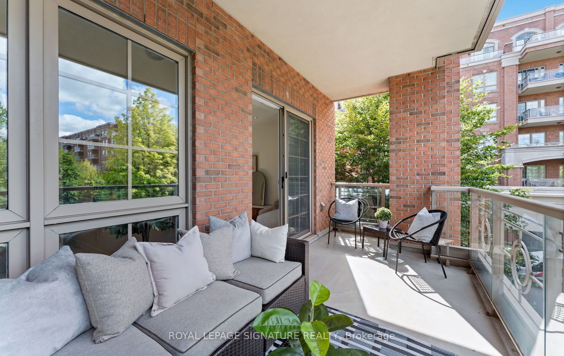 21 Burkebrook Place 337 Property Photo 11