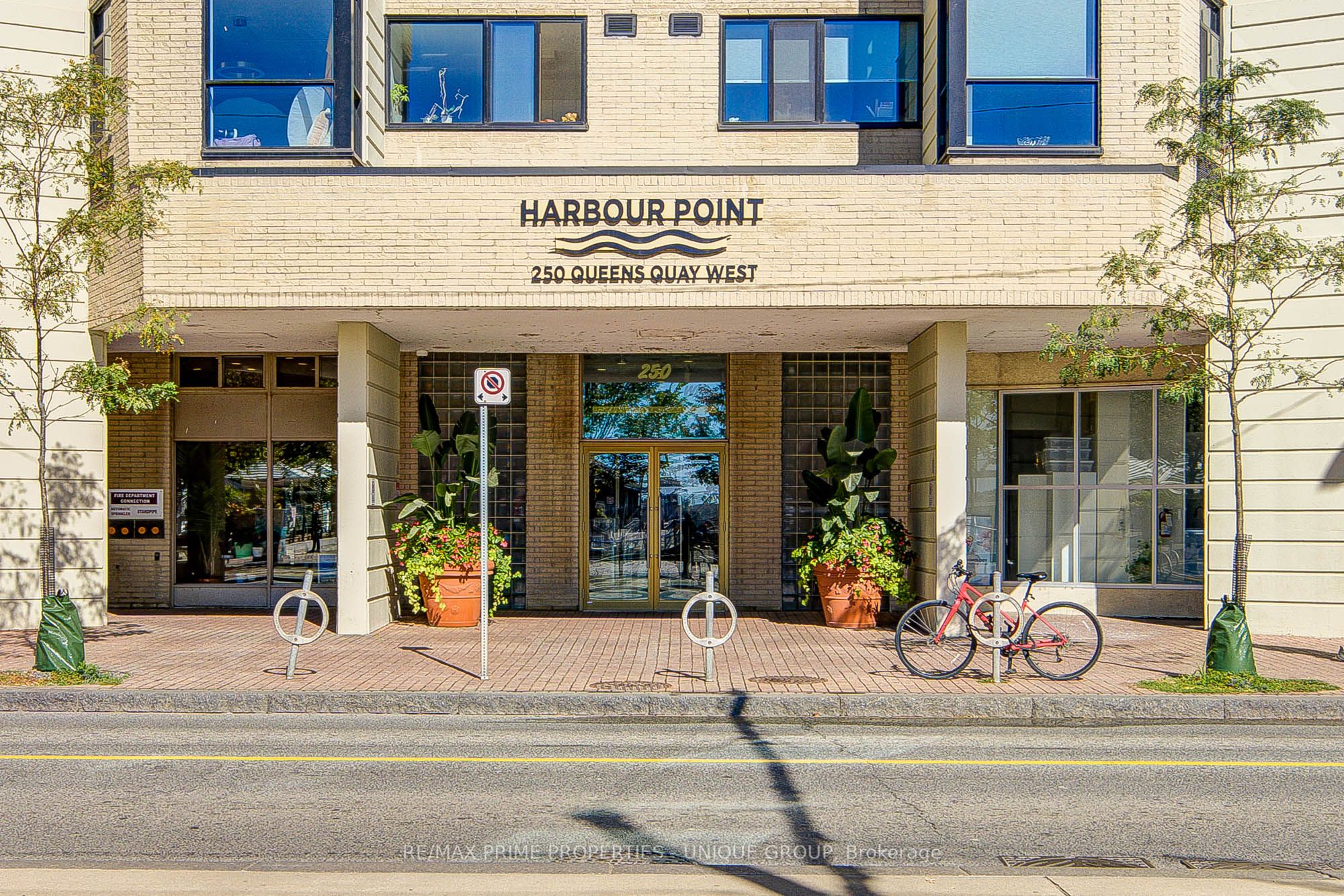 250 Queens Quay W 301 Property Photo 3
