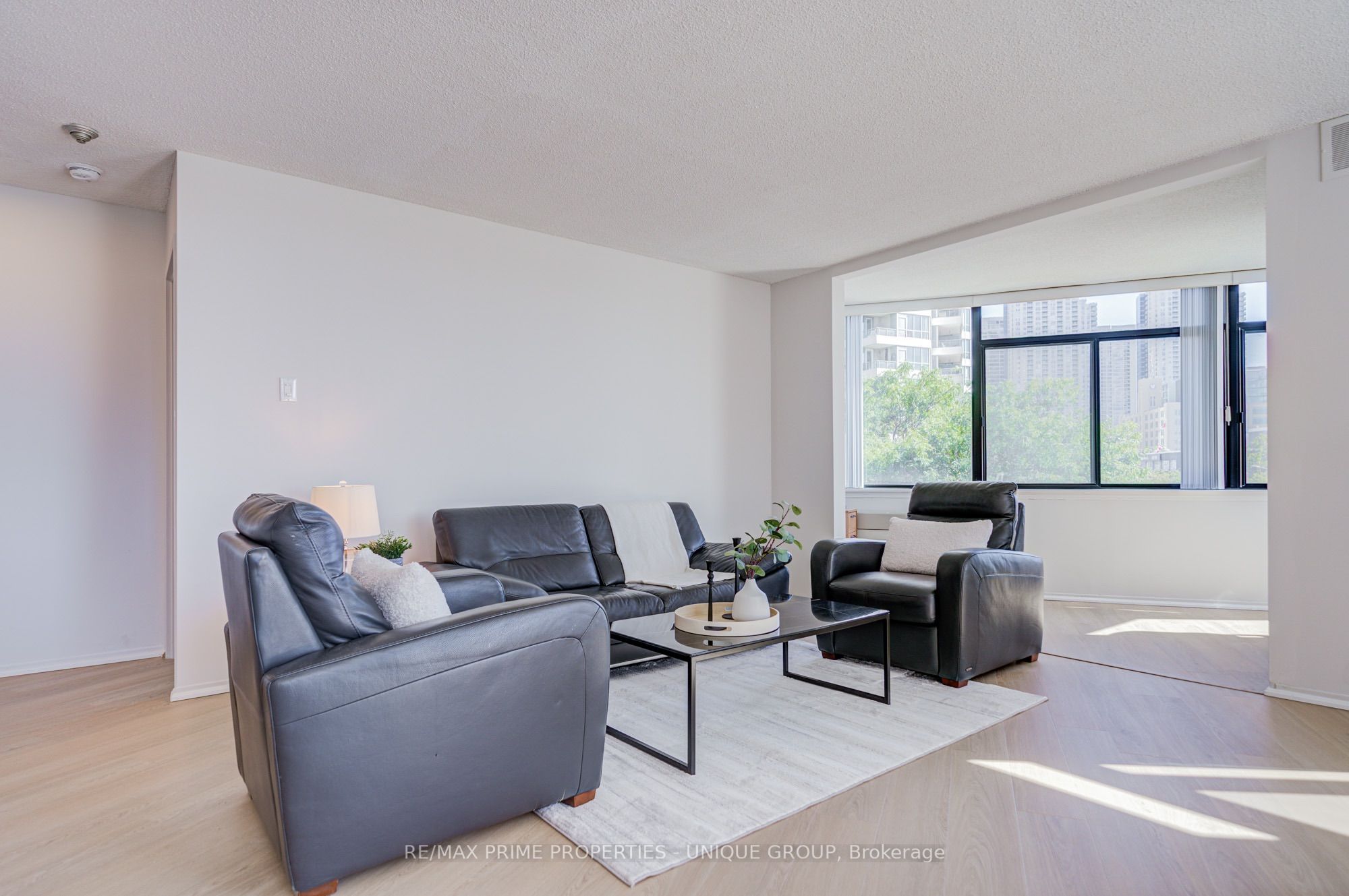 250 Queens Quay W 301 Property Photo 7