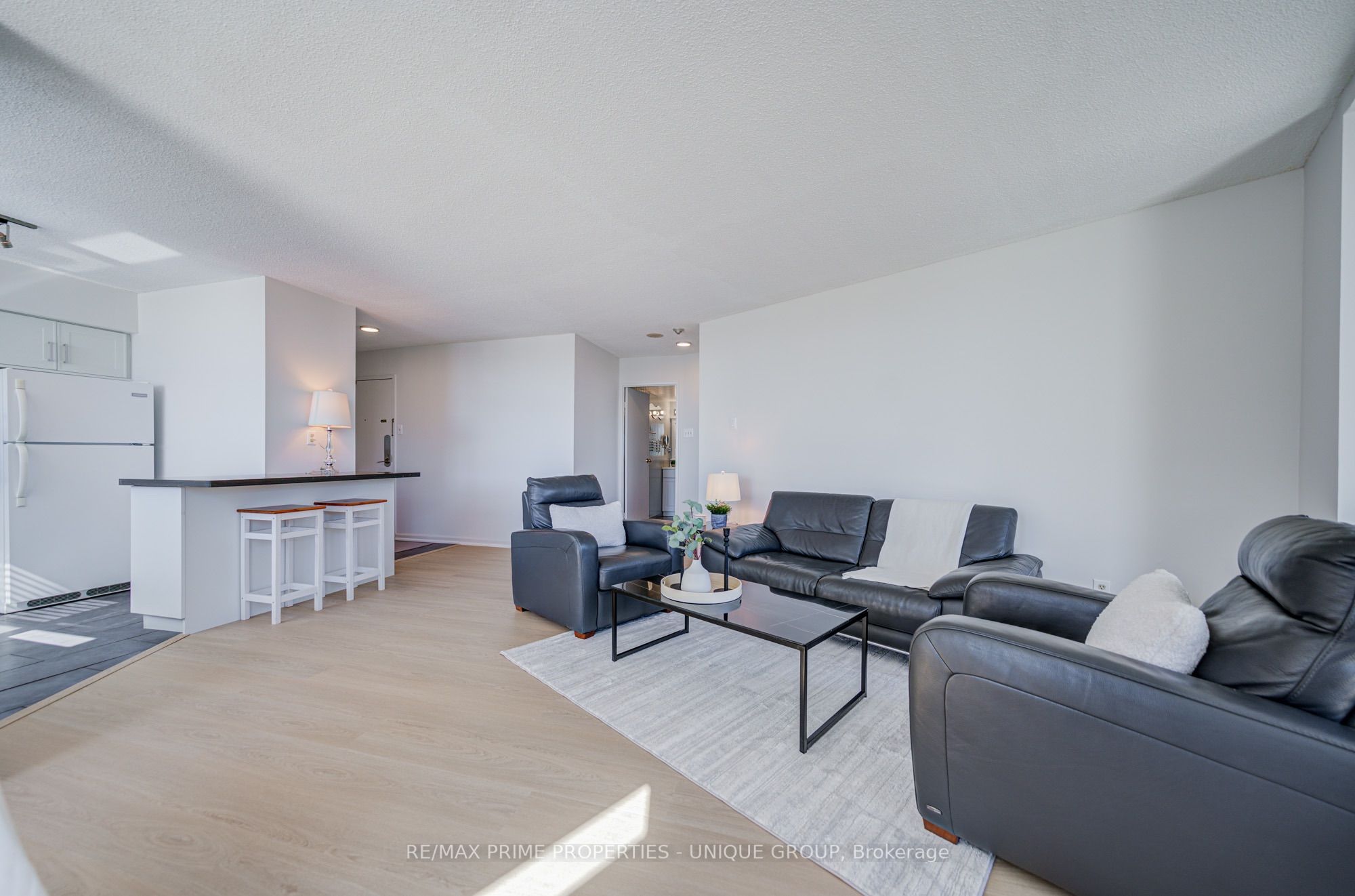 250 Queens Quay W 301 Property Photo 9