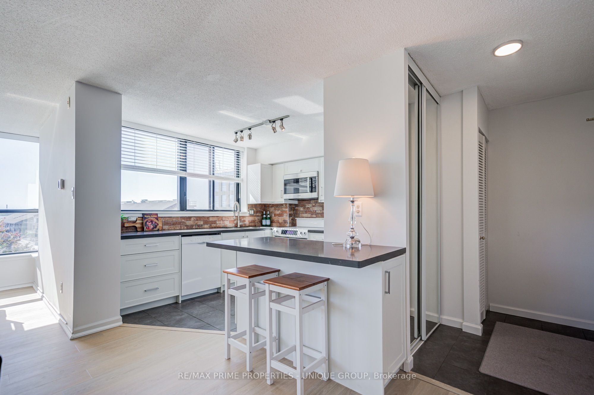 250 Queens Quay W 301 Property Photo 17
