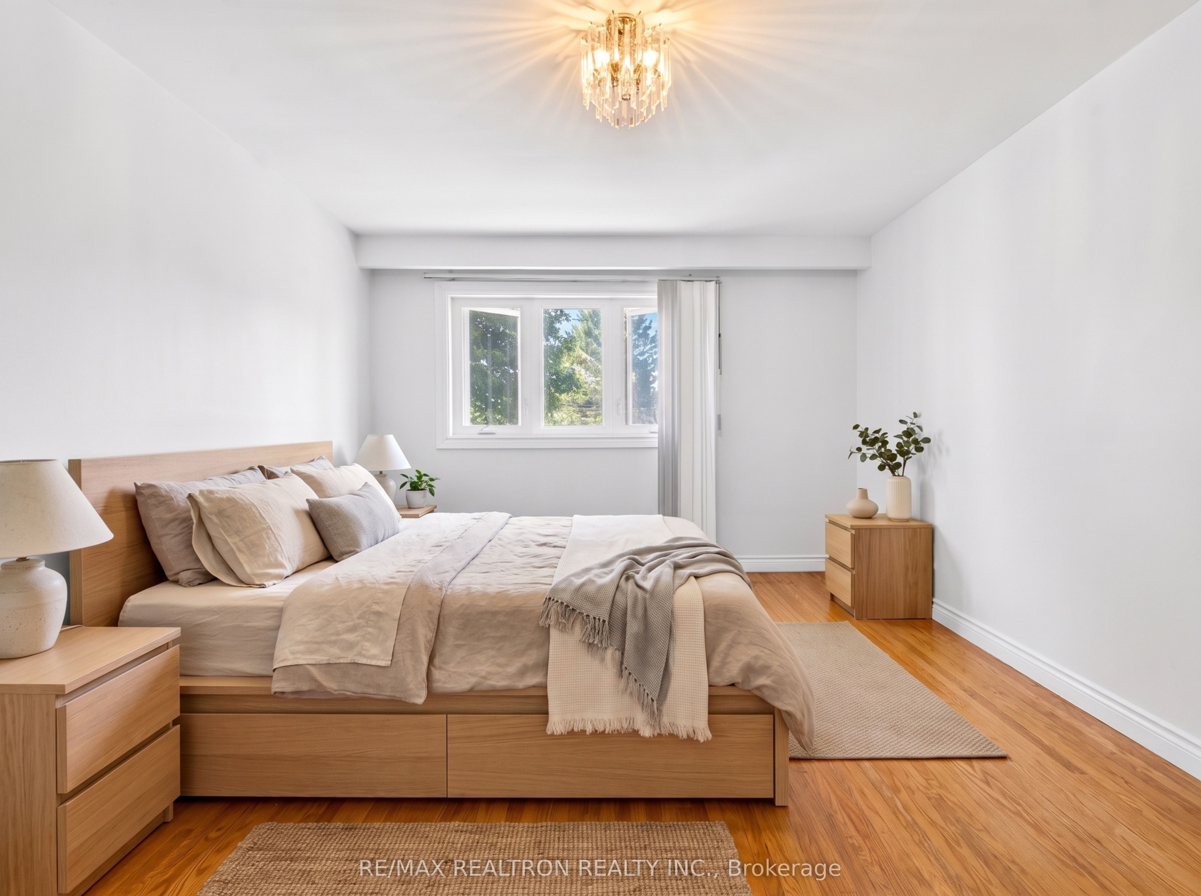591 Cummer Avenue Property Photo 16