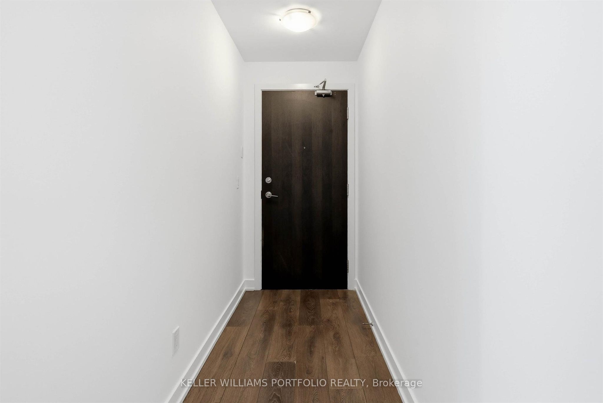 50 Bruyeres Mews 1009 Property Photo 4