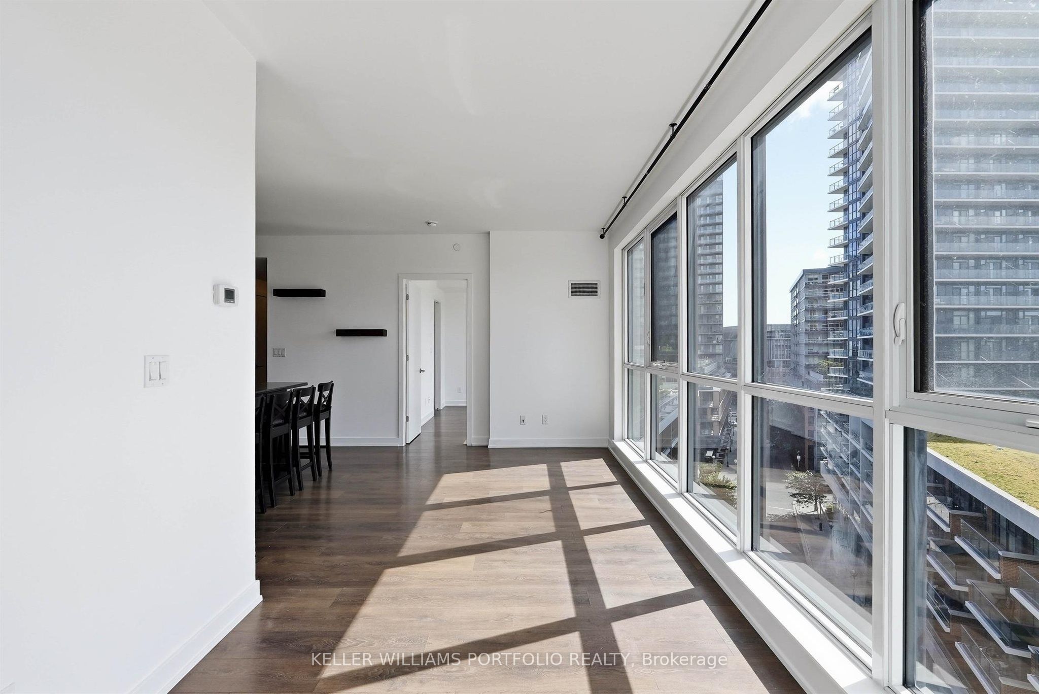 50 Bruyeres Mews 1009 Property Photo 9