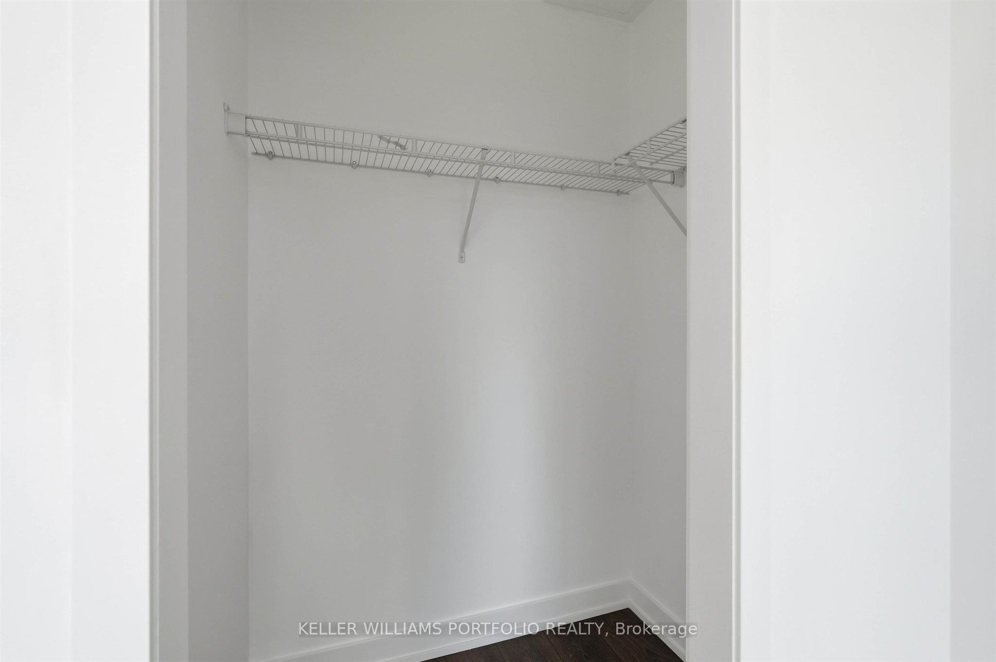 50 Bruyeres Mews 1009 Property Photo 31