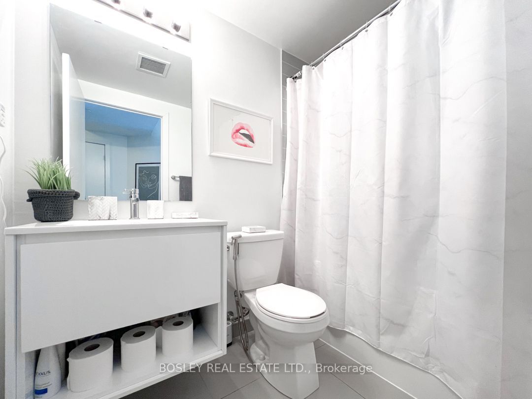 159 Wellesley Street E 2907 Property Photo 14