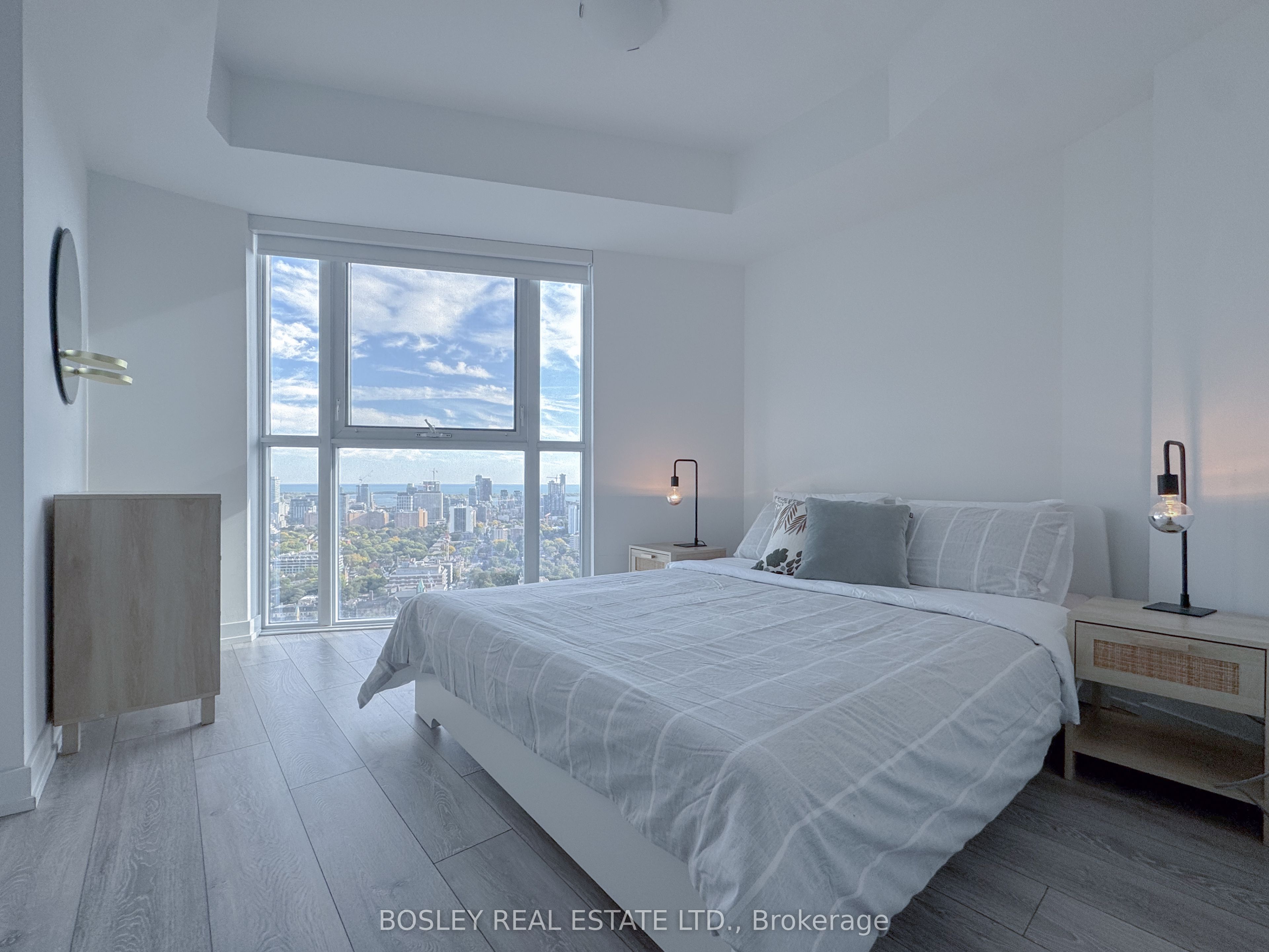 159 Wellesley Street E 2907 Property Photo 15