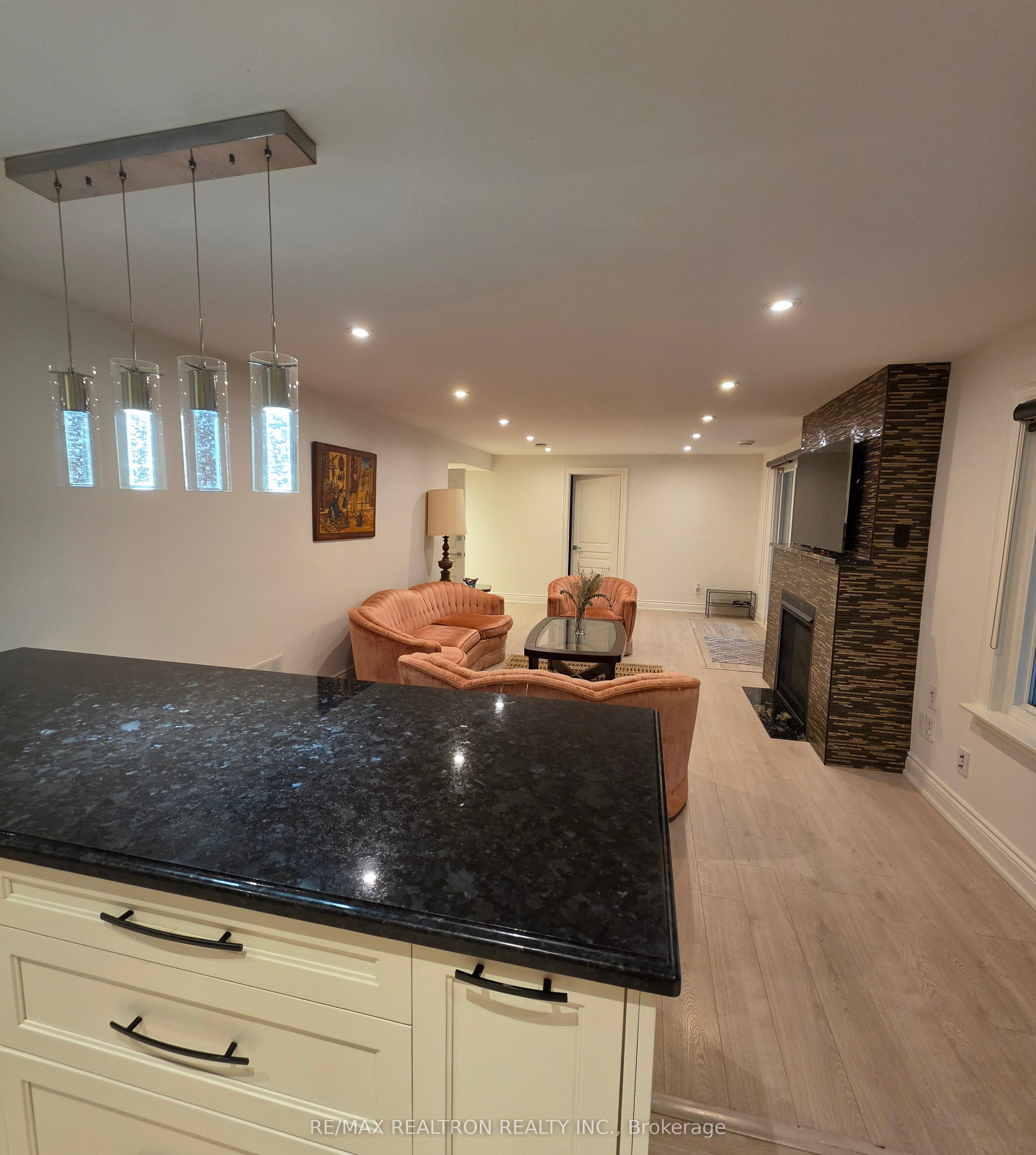 9 Carriage Lane Basement Property Photo 4
