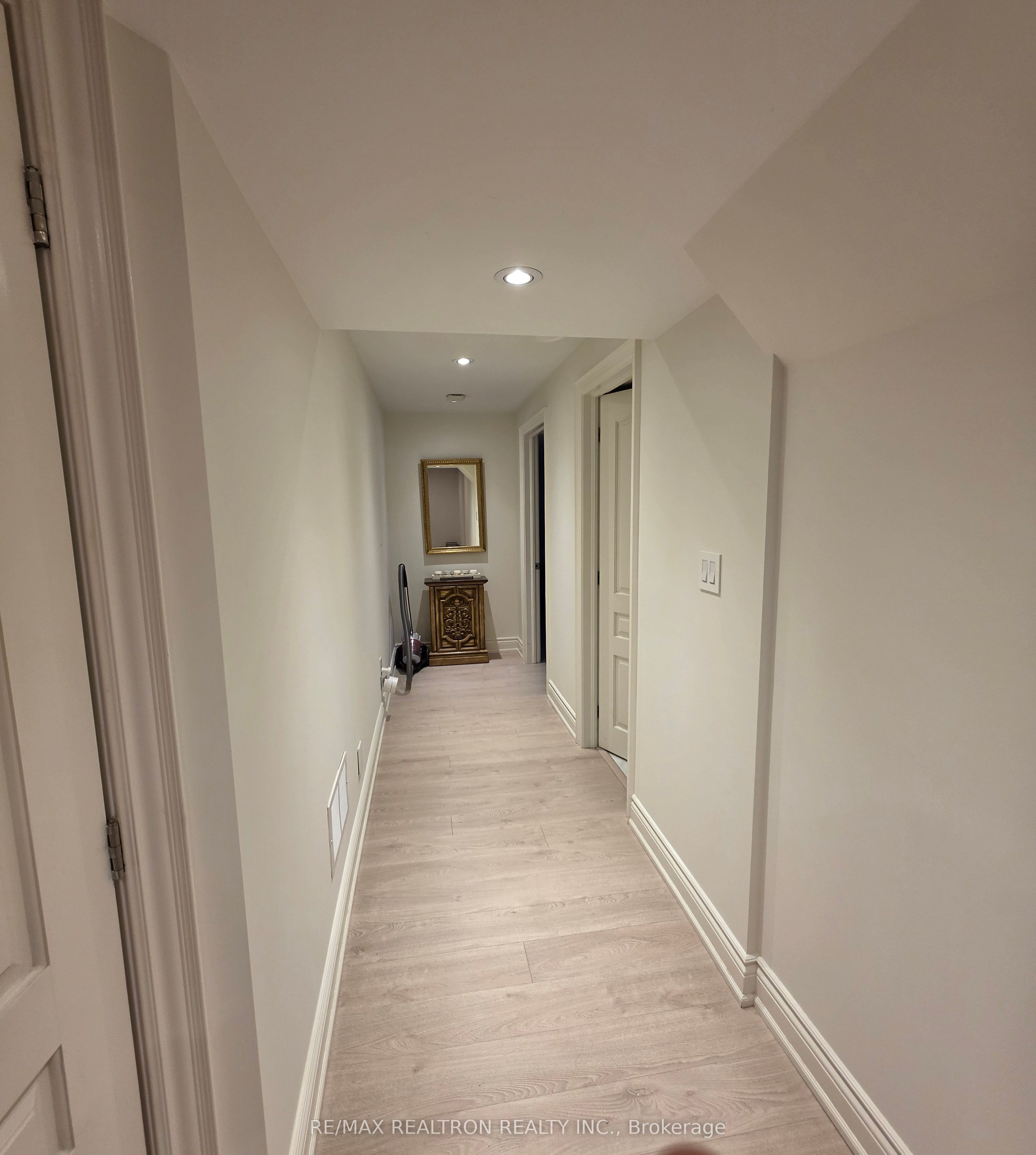 9 Carriage Lane Basement Property Photo 11