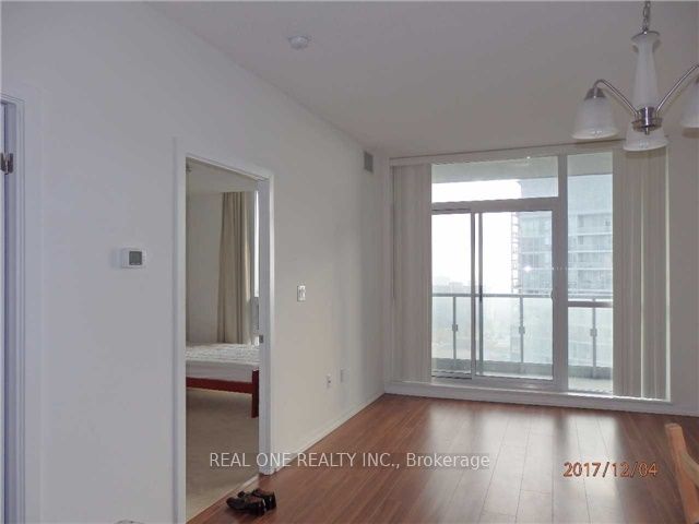 70 Forest Manor Road 2203 Property Photo 3