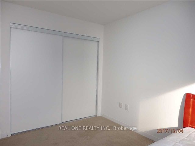 70 Forest Manor Road 2203 Property Photo 5