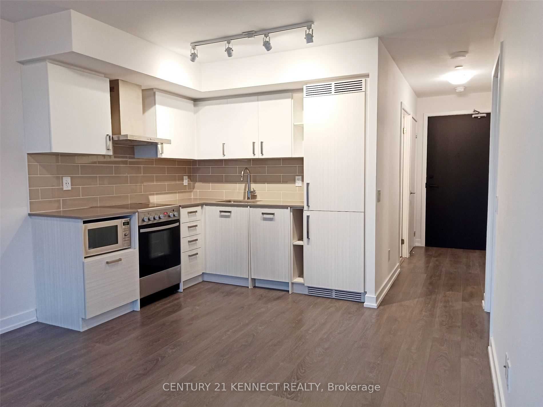 125 Redpath Avenue 714 Property Photo 4