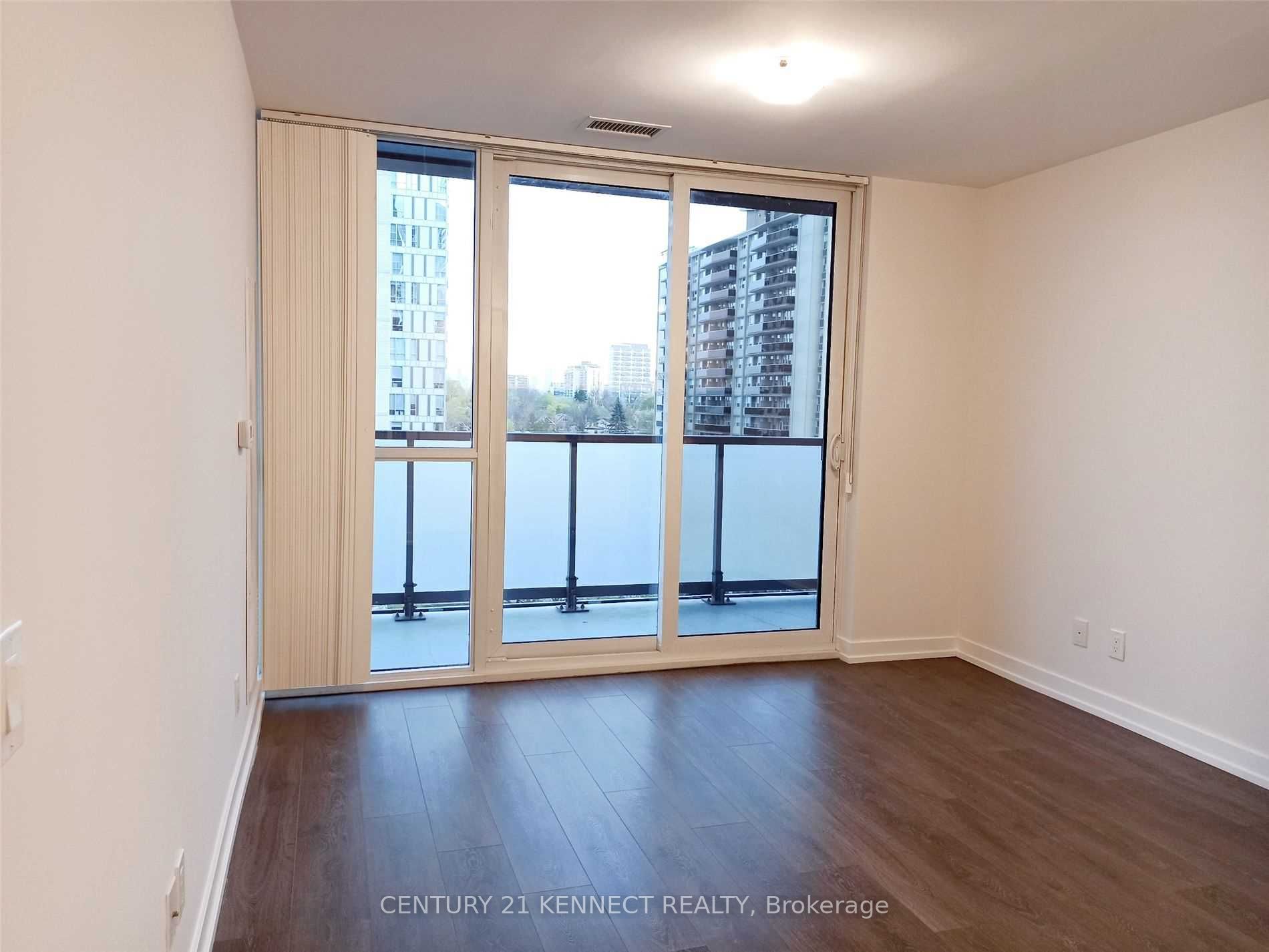 125 Redpath Avenue 714 Property Photo 6