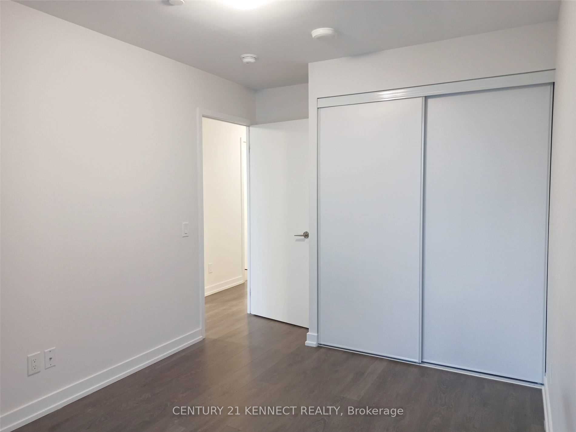 125 Redpath Avenue 714 Property Photo 8