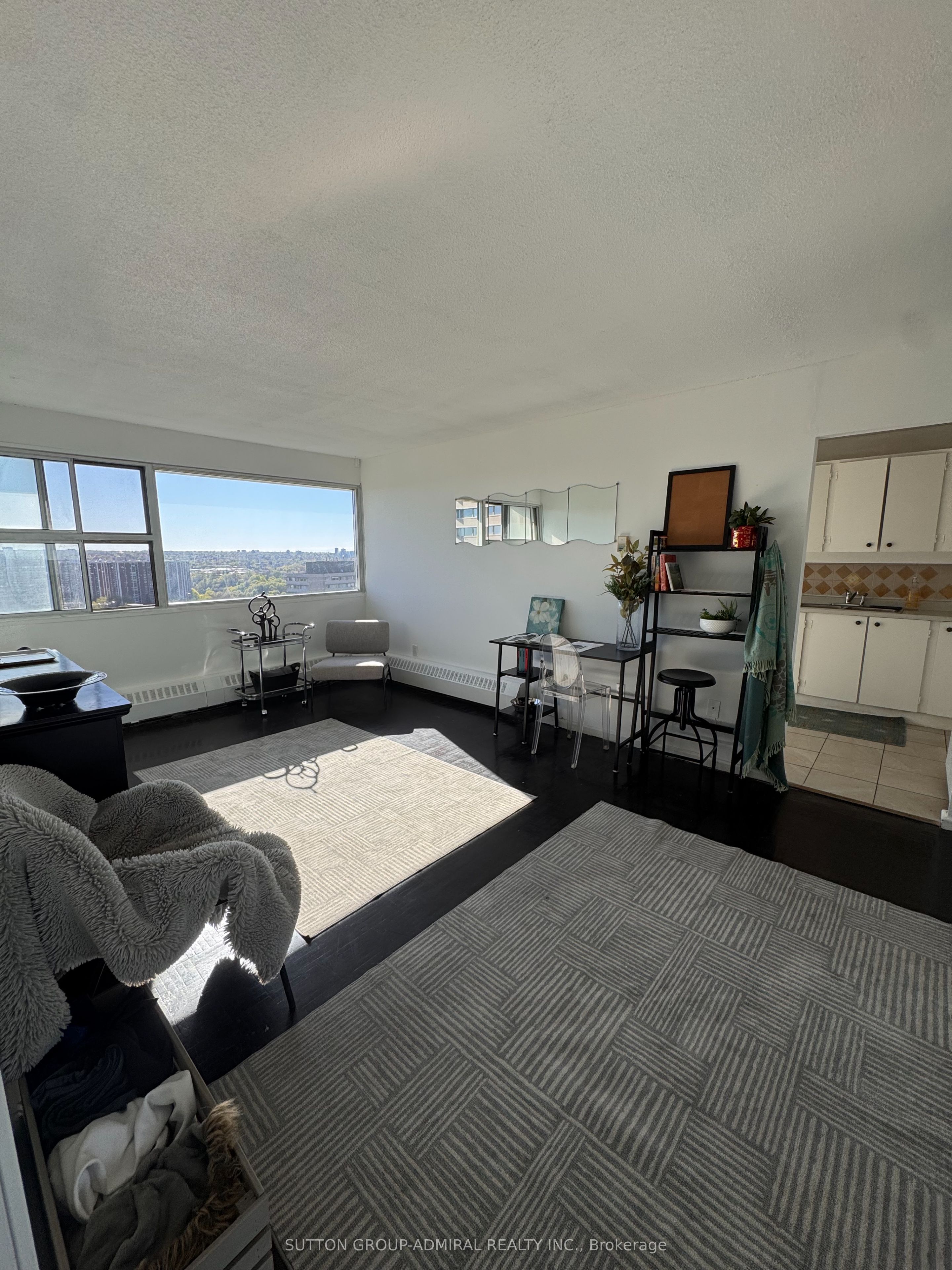 715 Don Mills Road 2405 Property Photo 5
