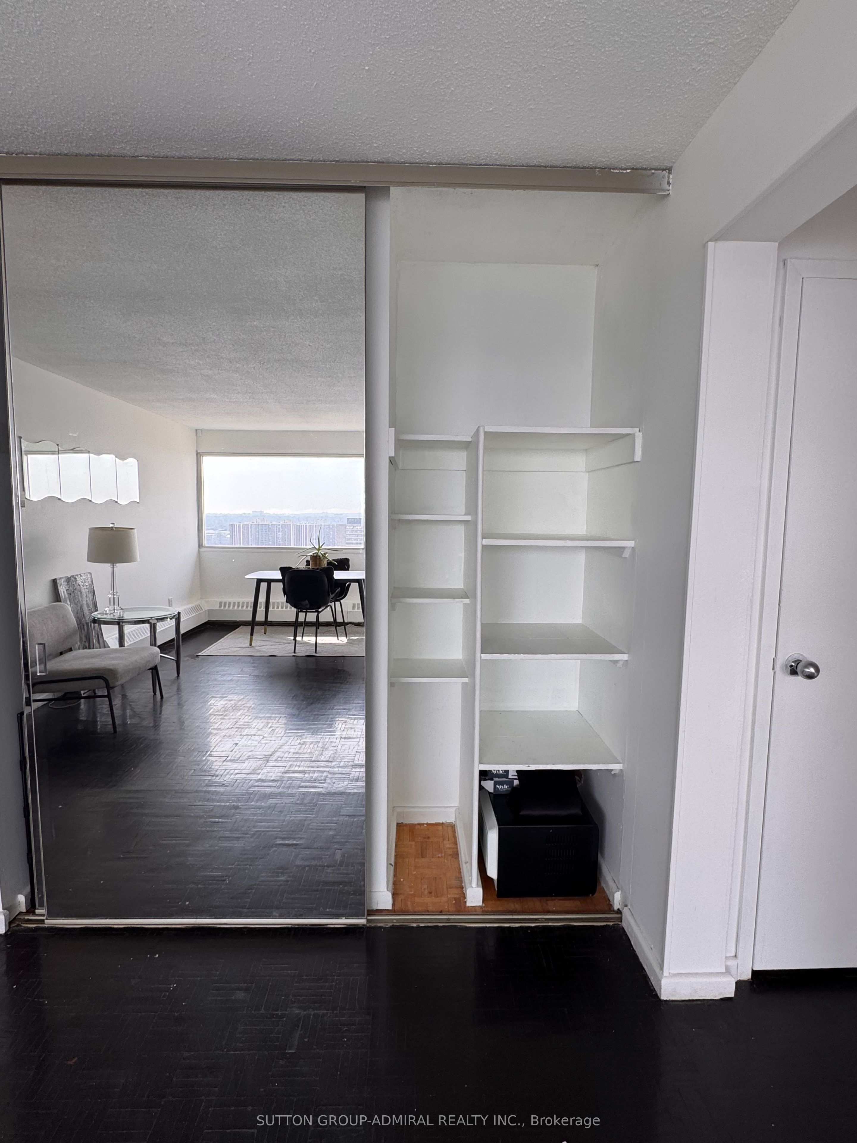 715 Don Mills Road 2405 Property Photo 9