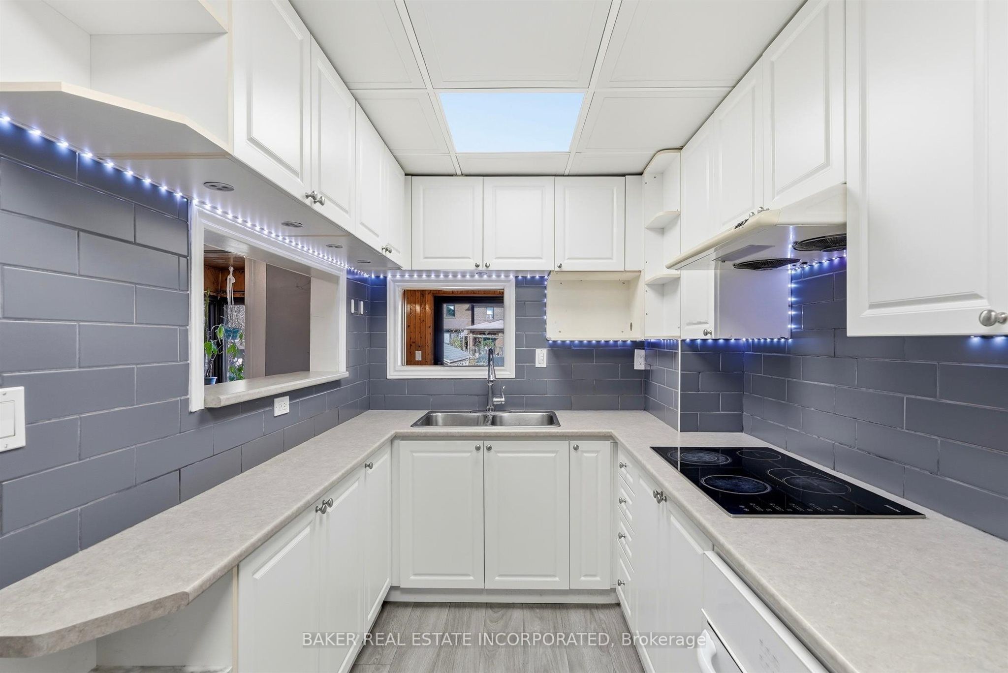 1867 Dufferin Street Property Photo 8