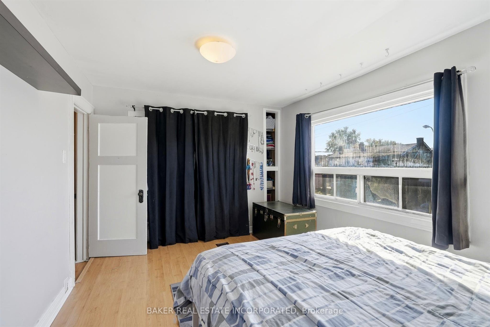 1867 Dufferin Street Property Photo 20