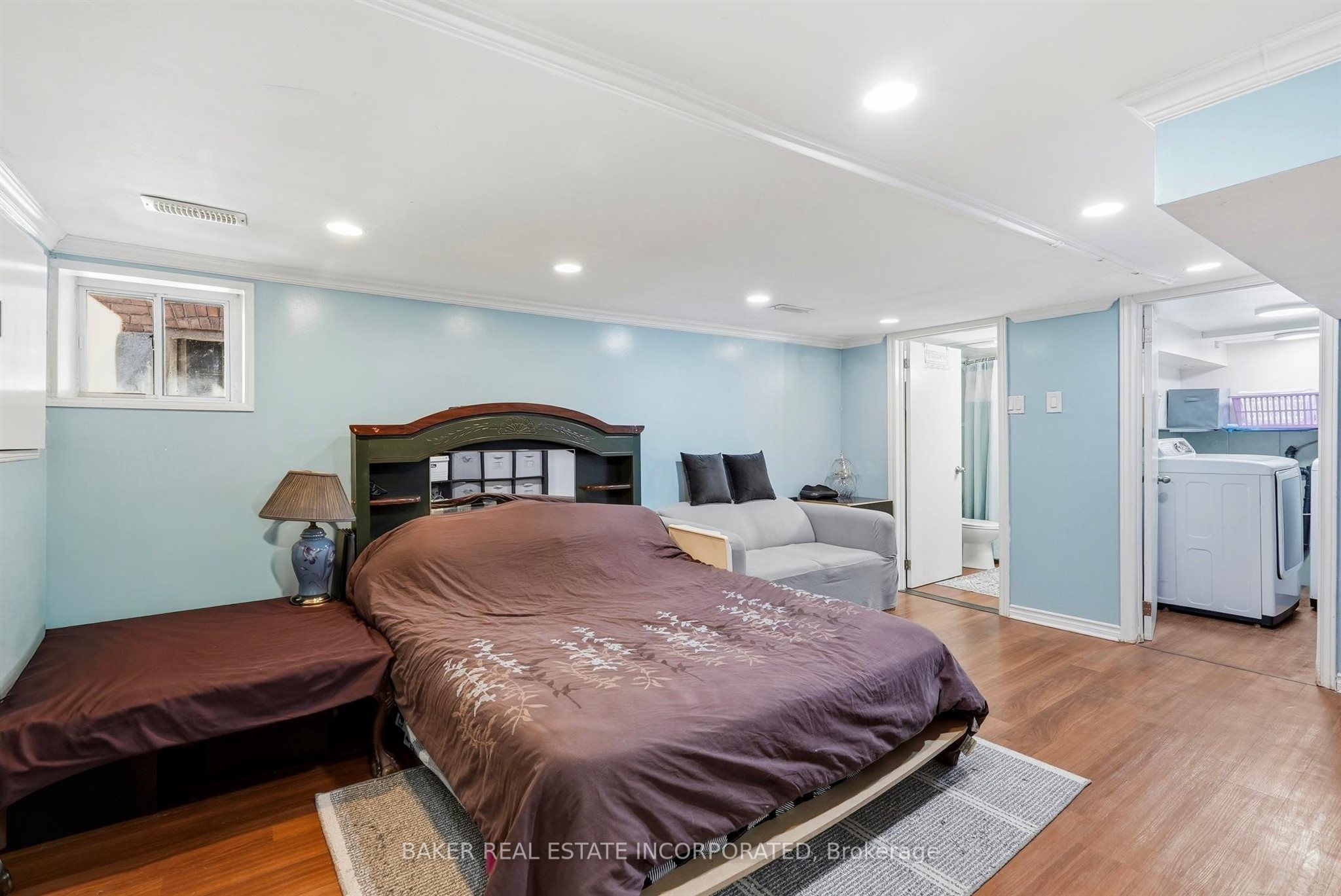 1867 Dufferin Street Property Photo 28