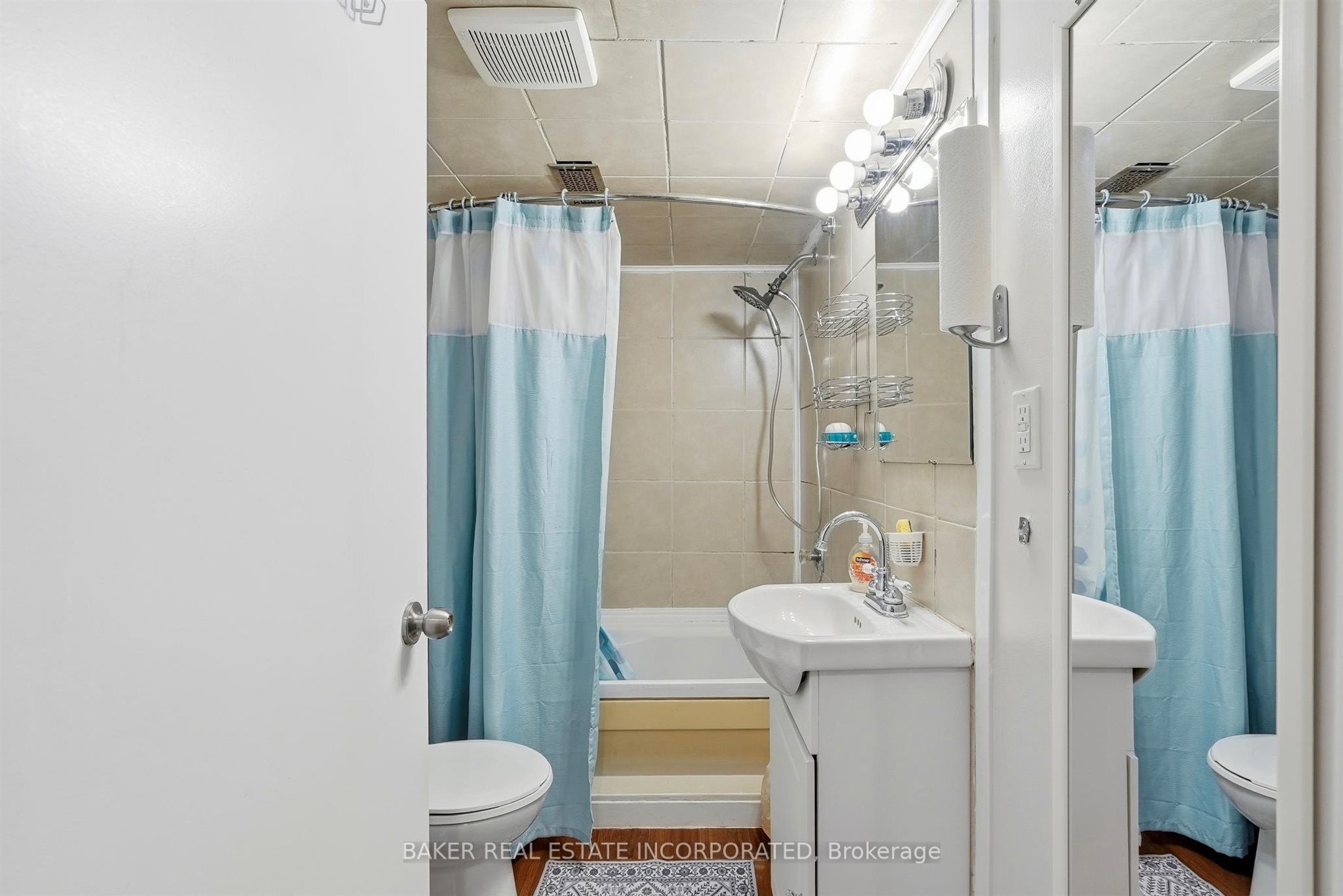 1867 Dufferin Street Property Photo 32
