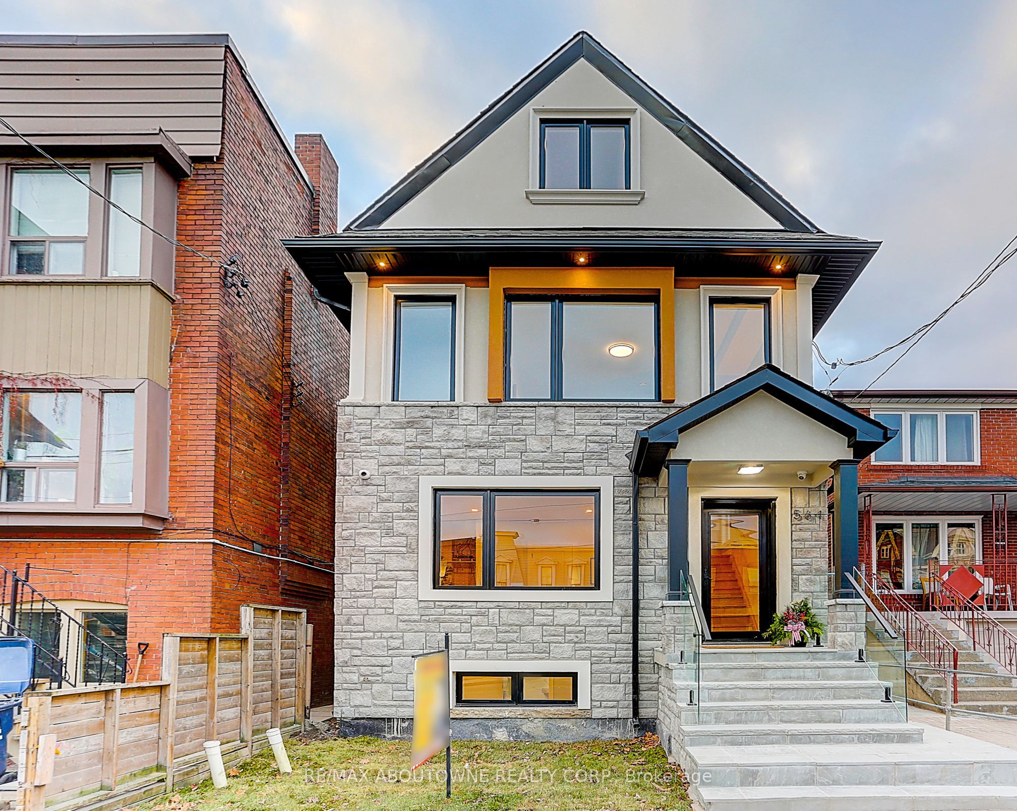 564 Dufferin Street