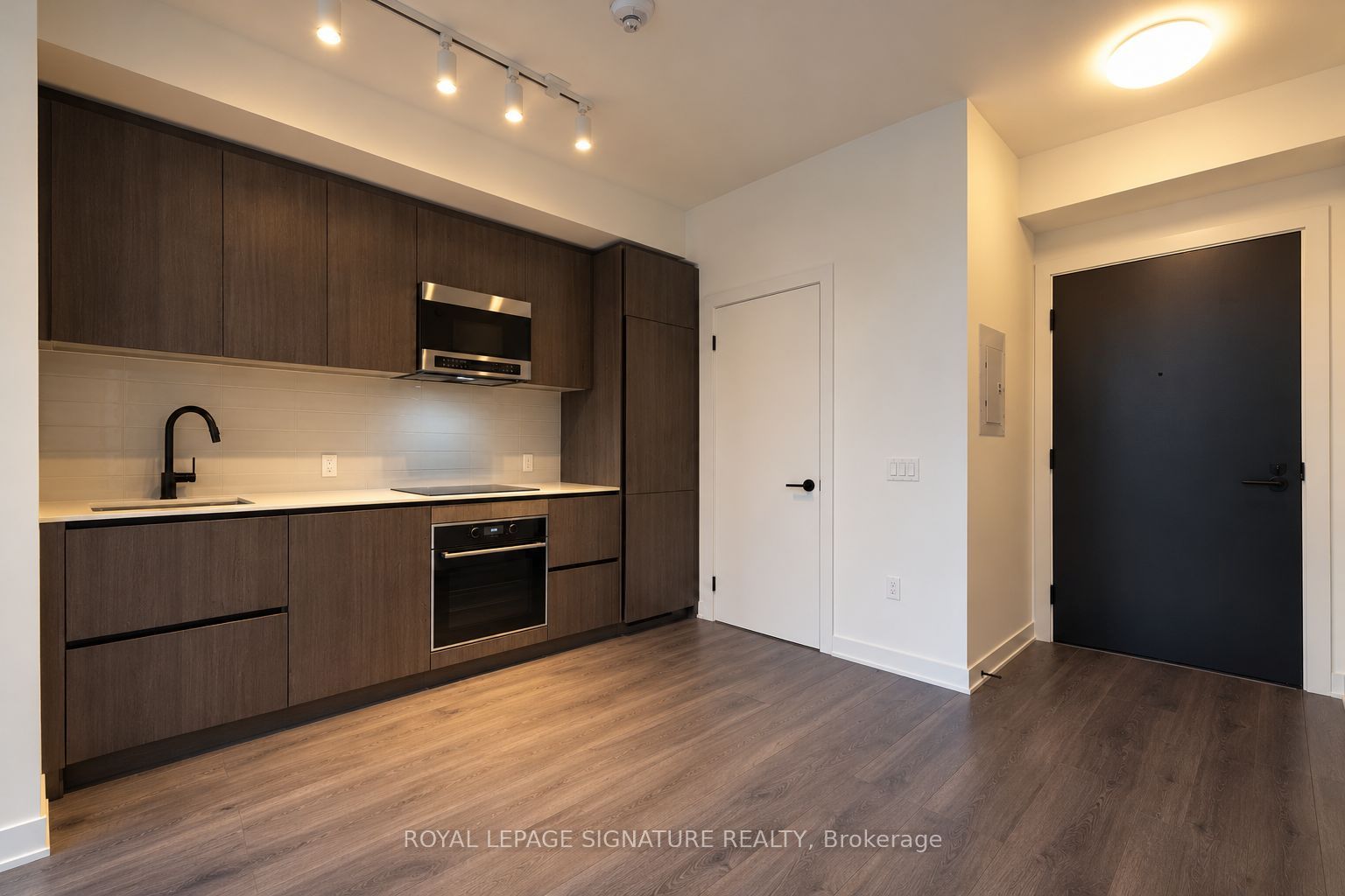 117 Broadway Avenue 3403 Property Photo 11