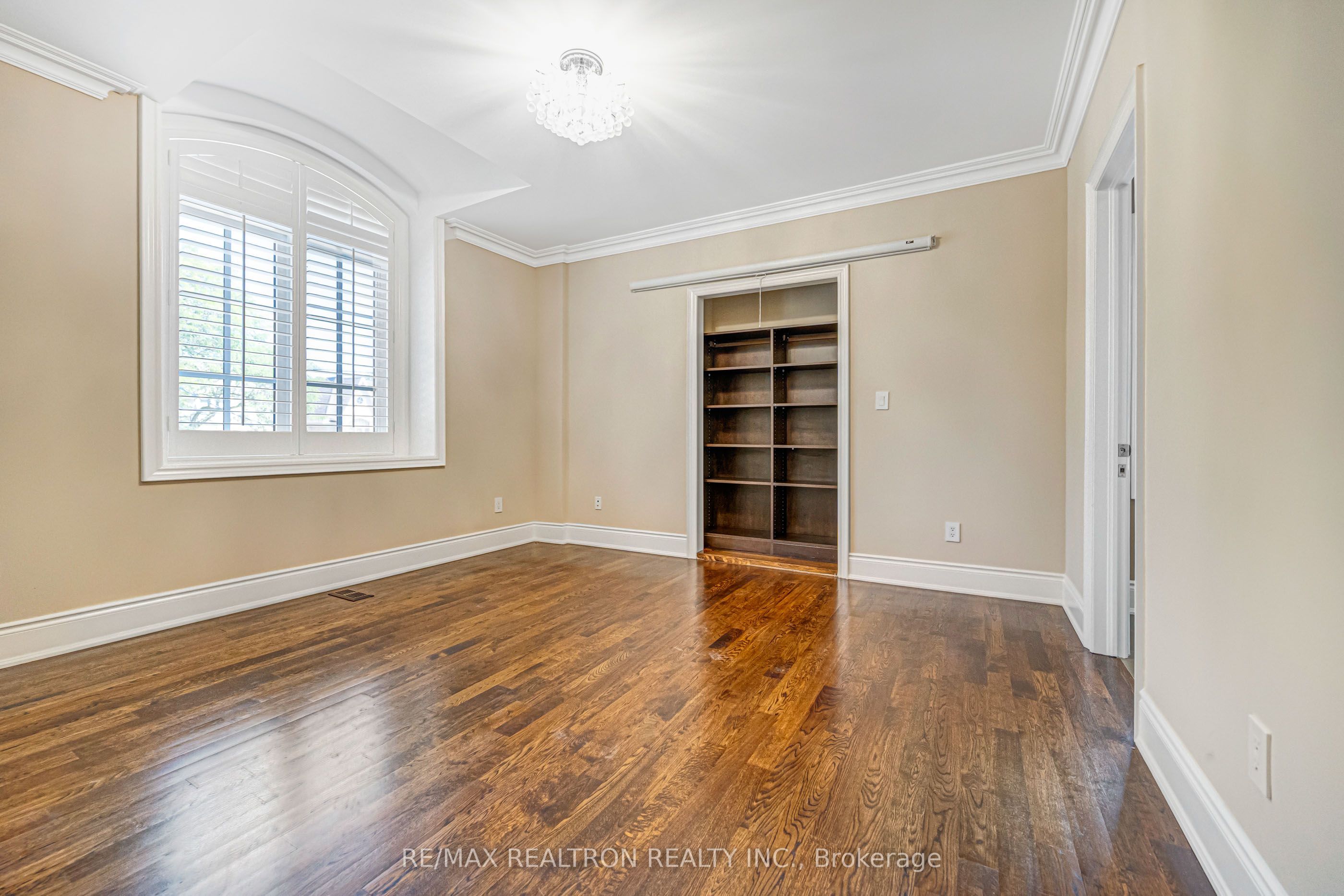 249 Holmes Avenue Property Photo 36