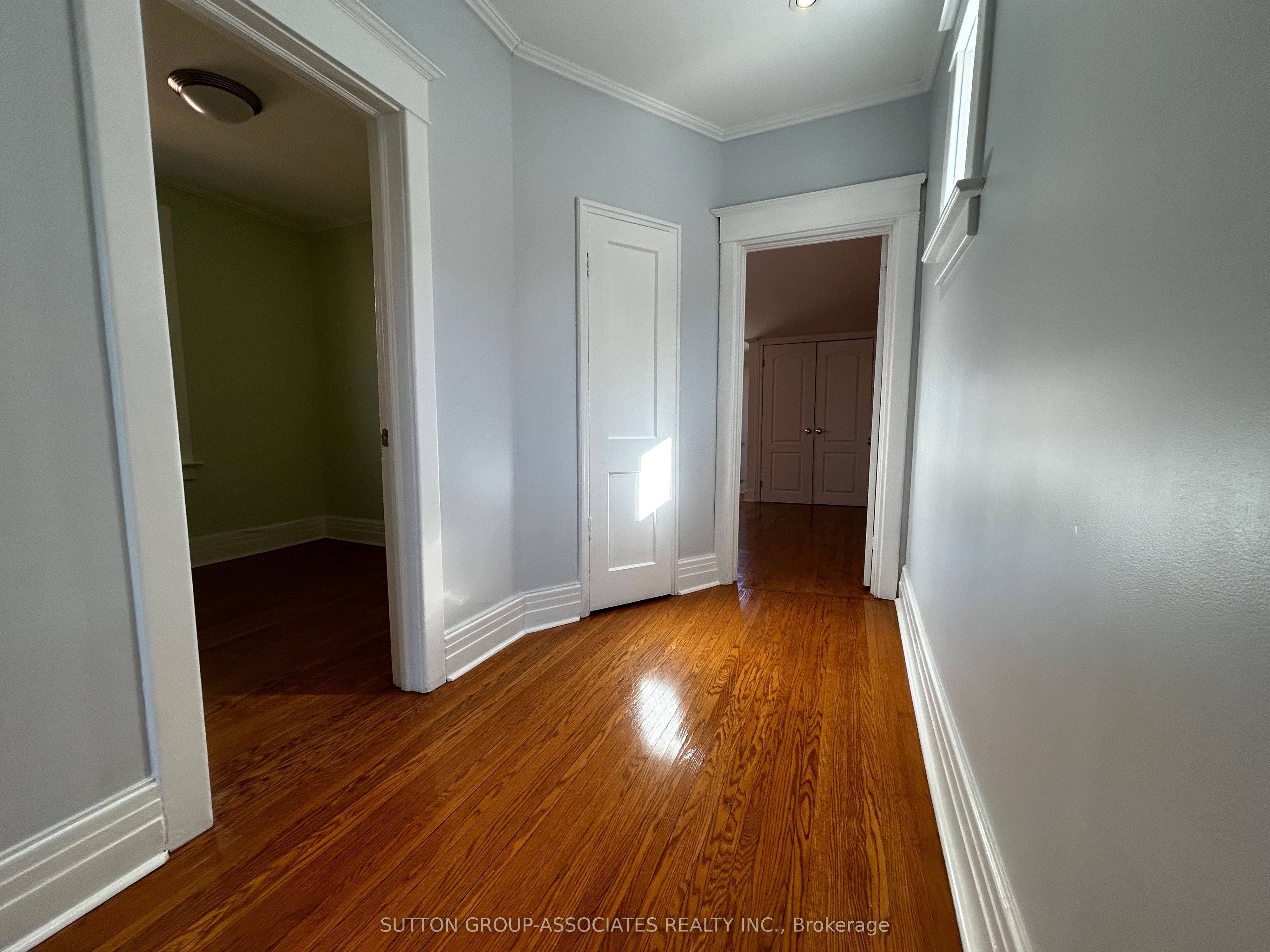 129 Kenwood Avenue Property Photo 8