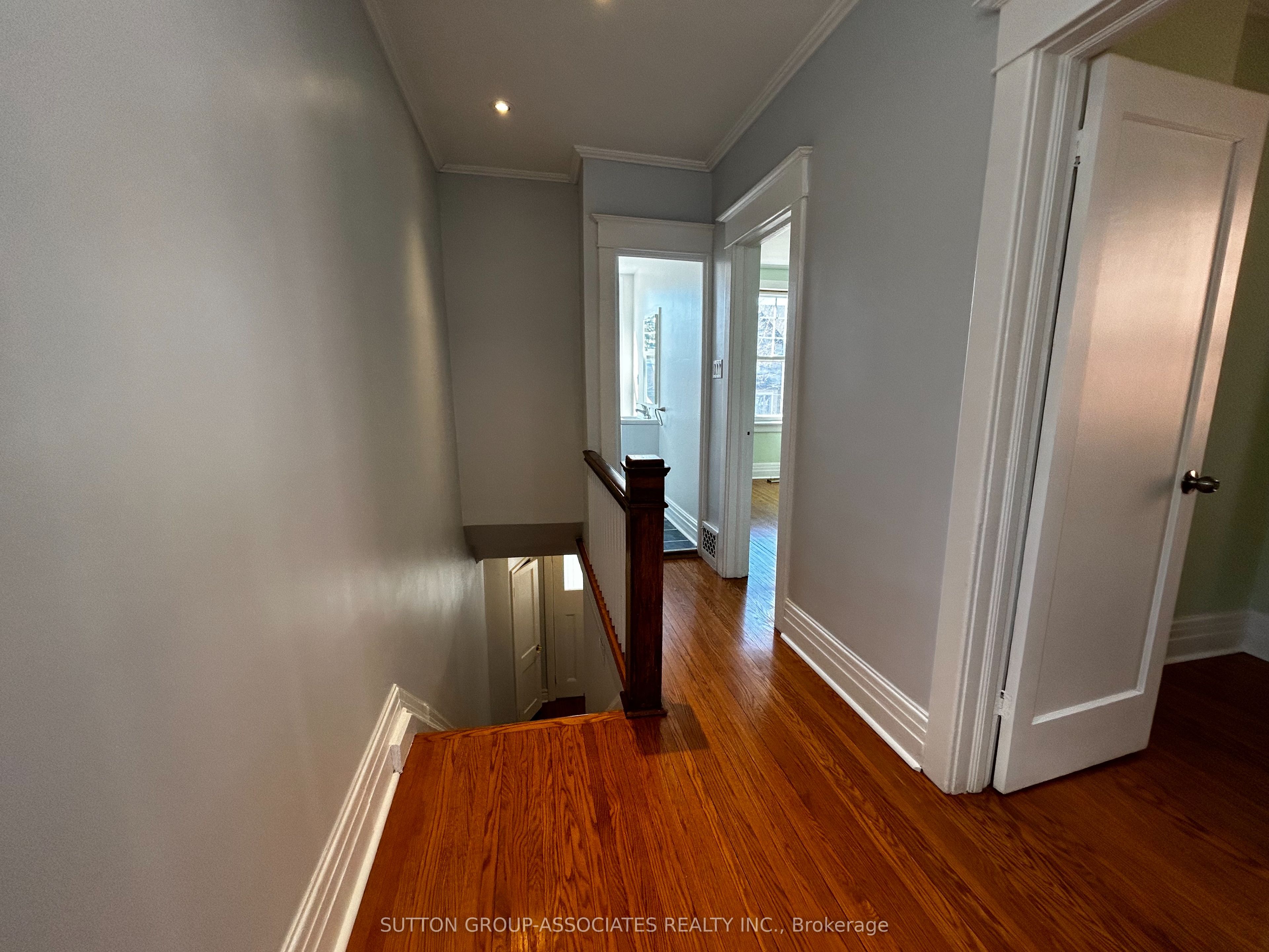 129 Kenwood Avenue Property Photo 9