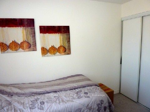 135 Wynford Drive 1605 Property Photo 7