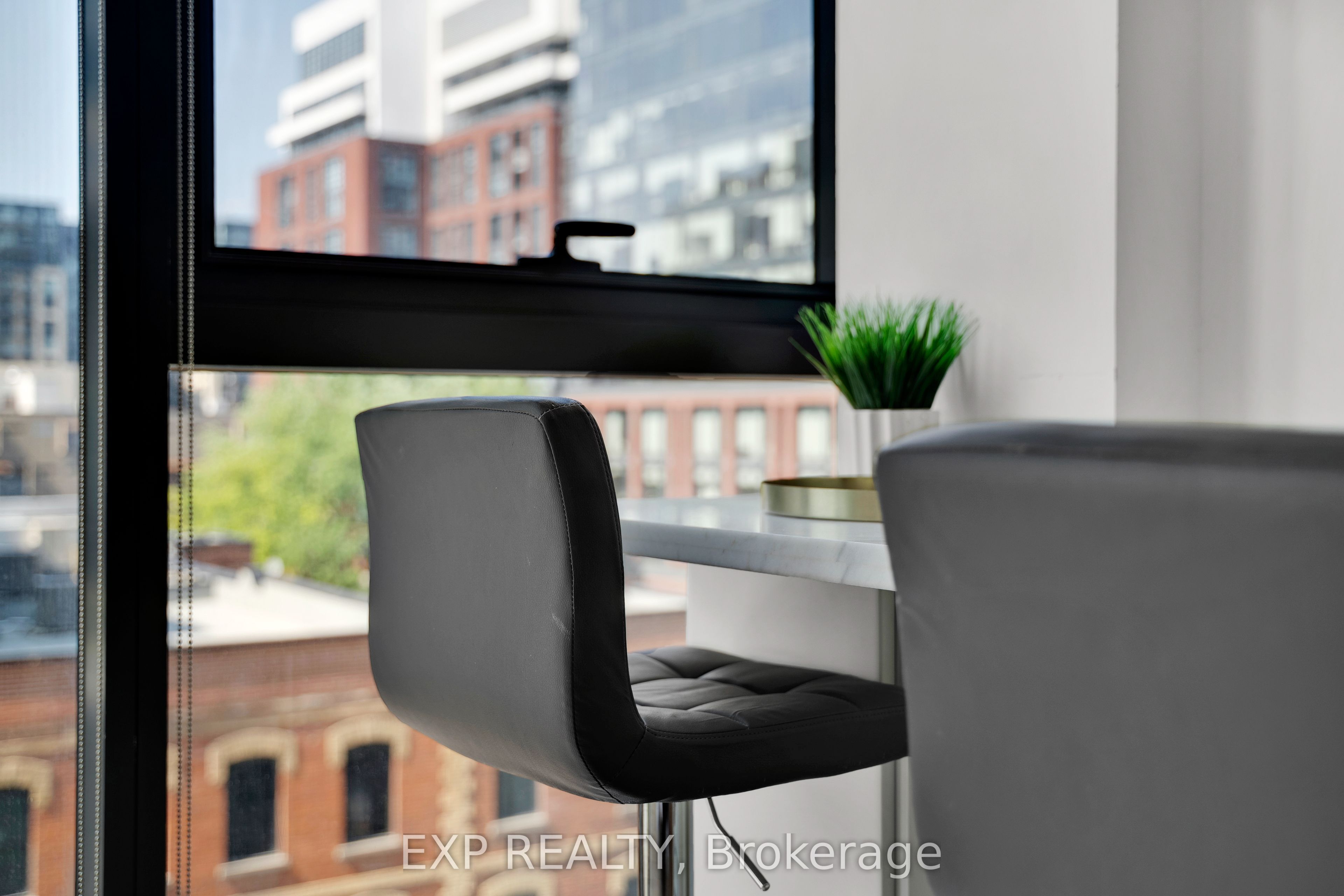 629 King Street 625 Property Photo 16