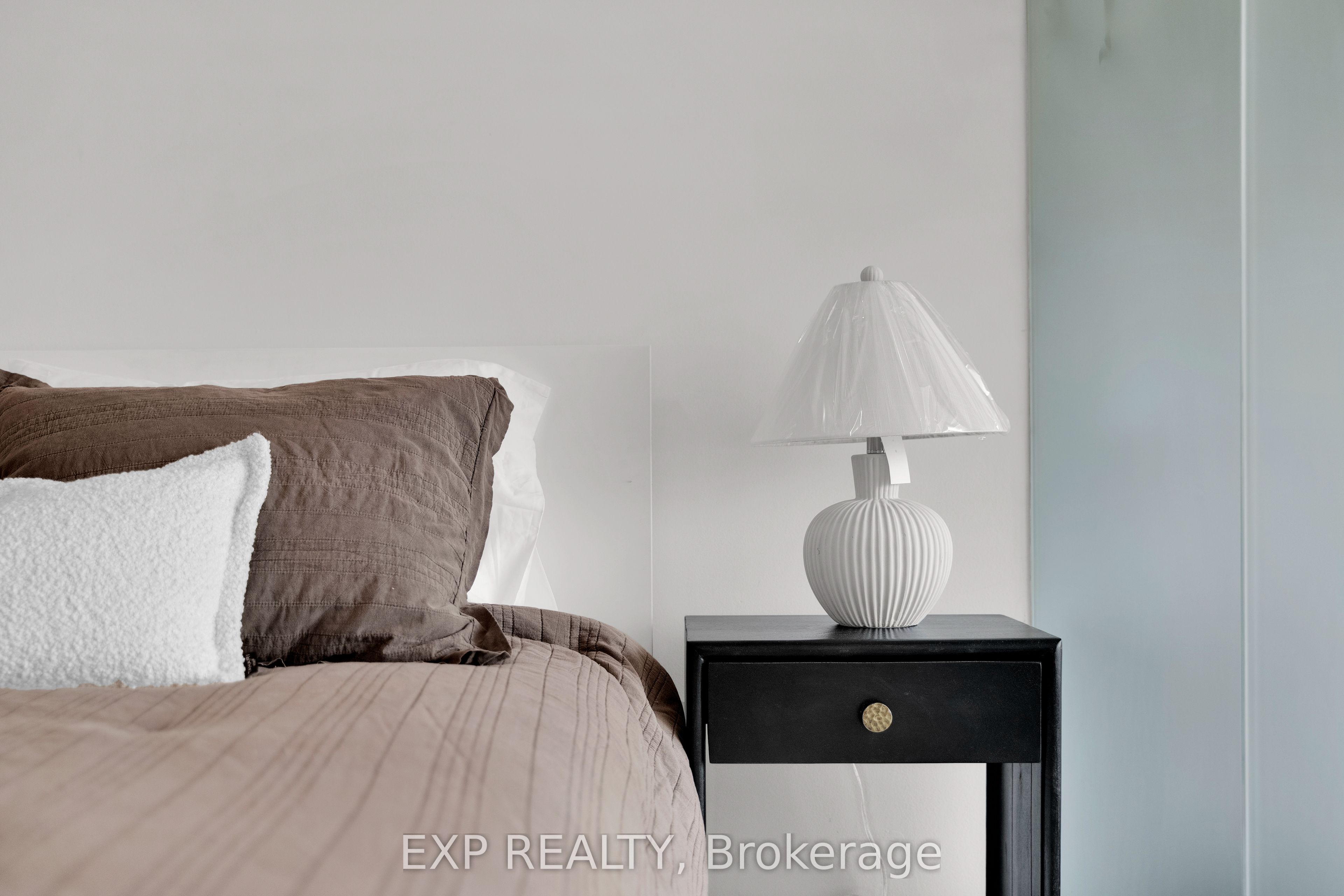629 King Street 625 Property Photo 17