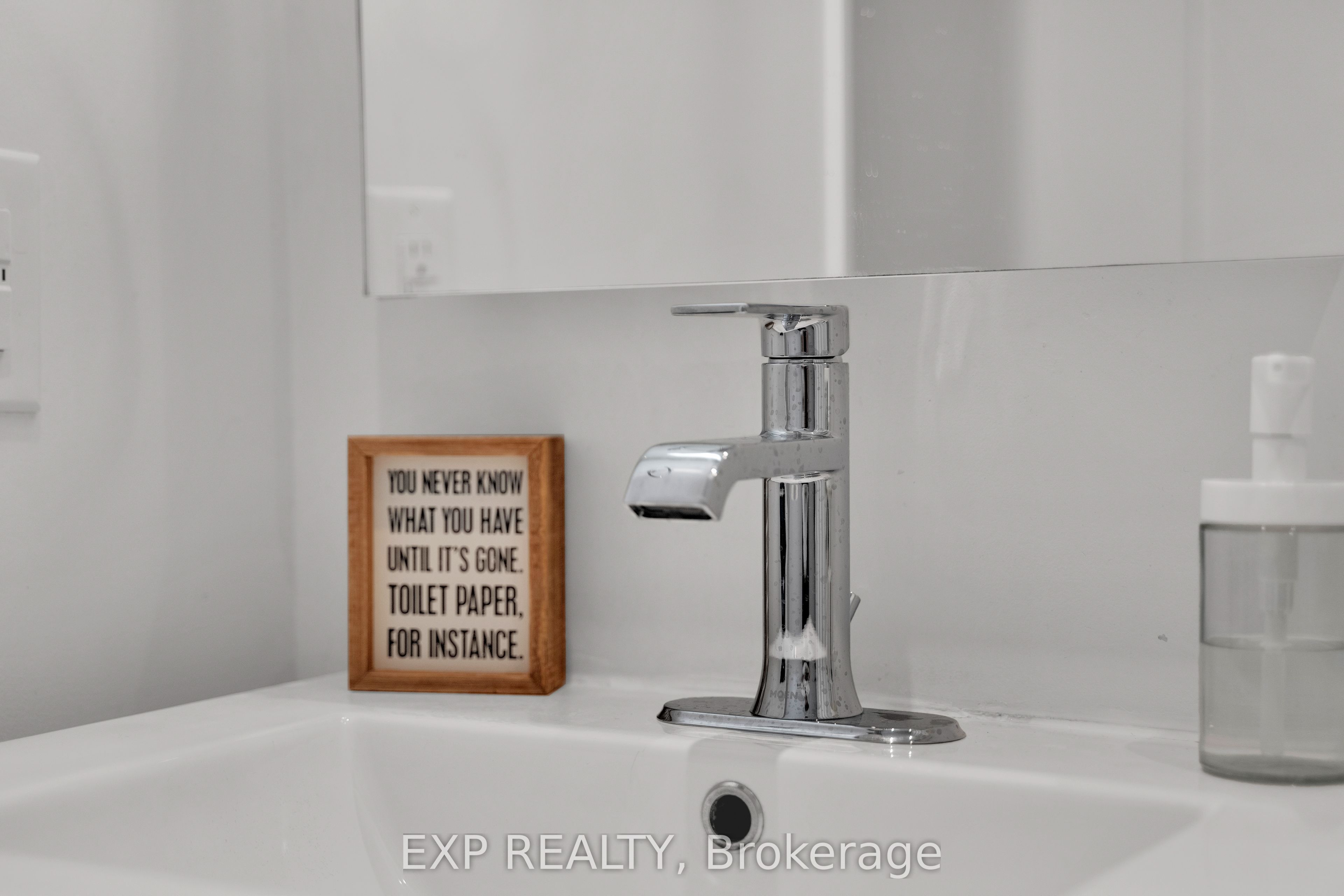 629 King Street 625 Property Photo 19