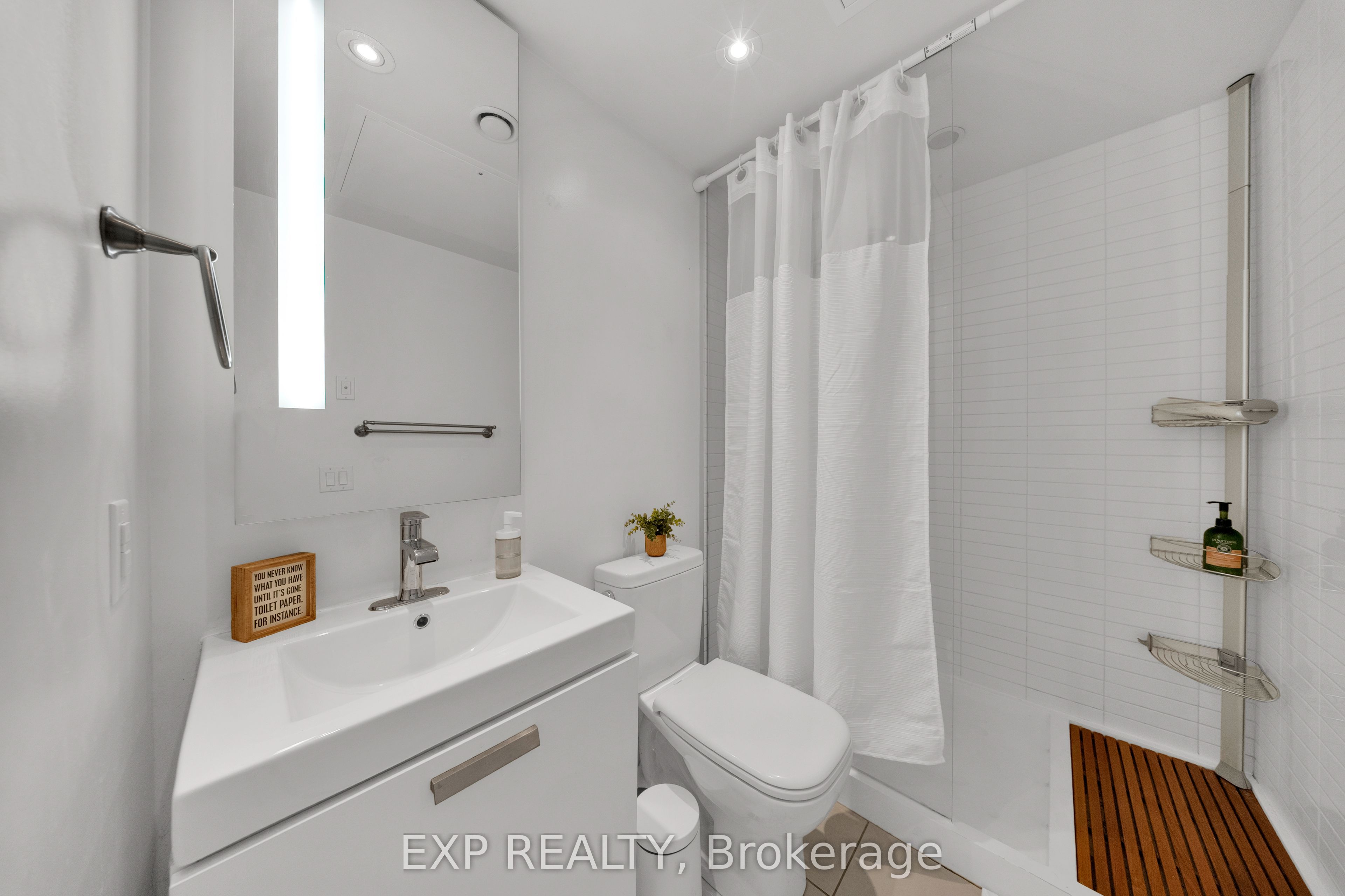 629 King Street 625 Property Photo 20