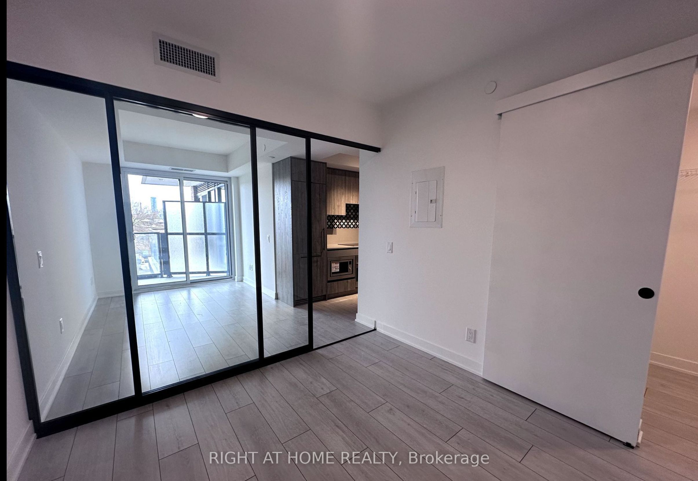 5 Lakeview Avenue 301 Property Photo 17