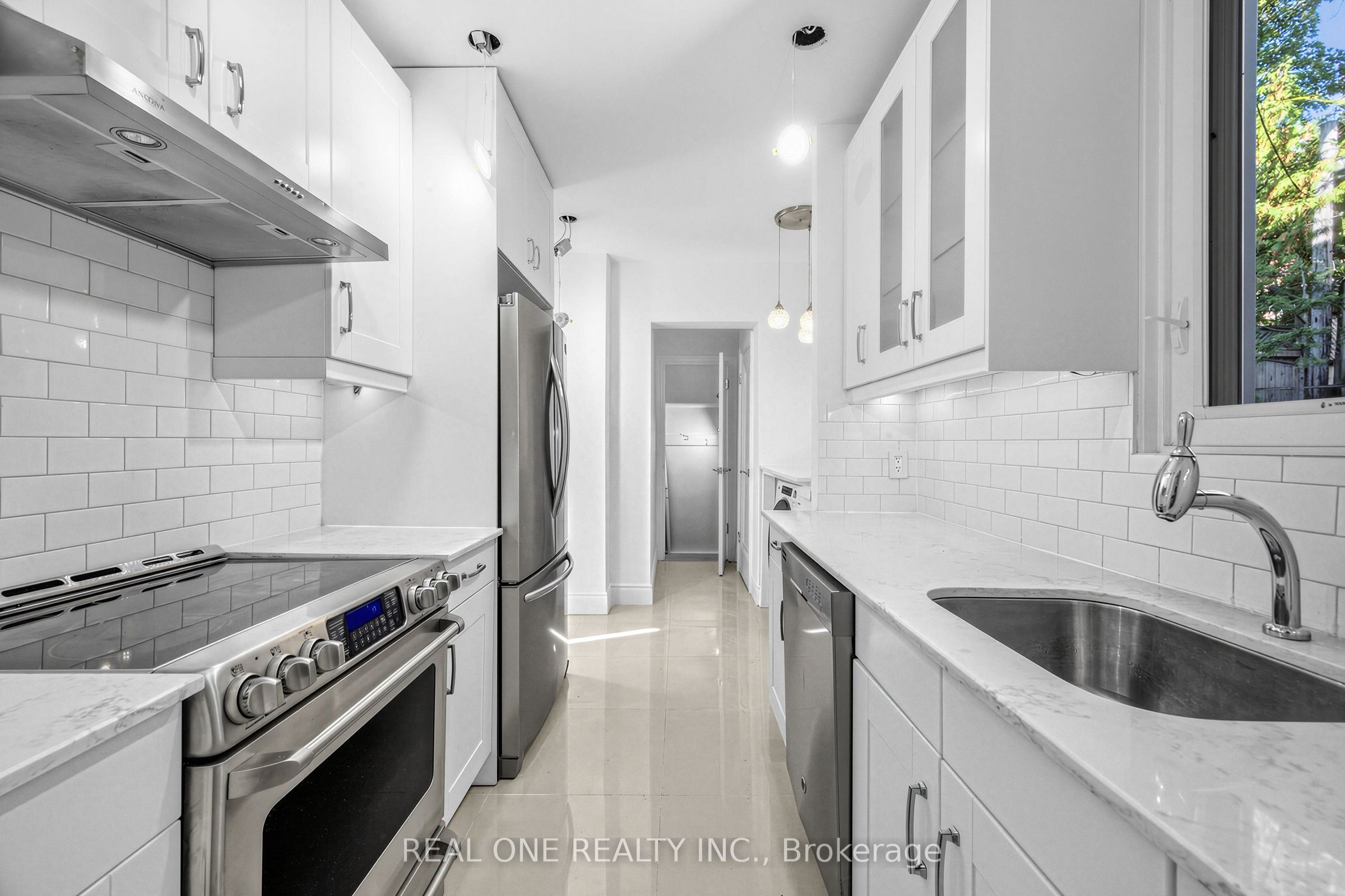 603 Spadina Road Property Photo 1