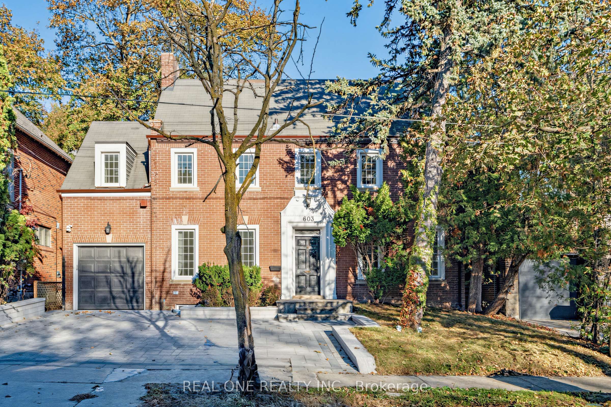 603 Spadina Road Property Photo 5