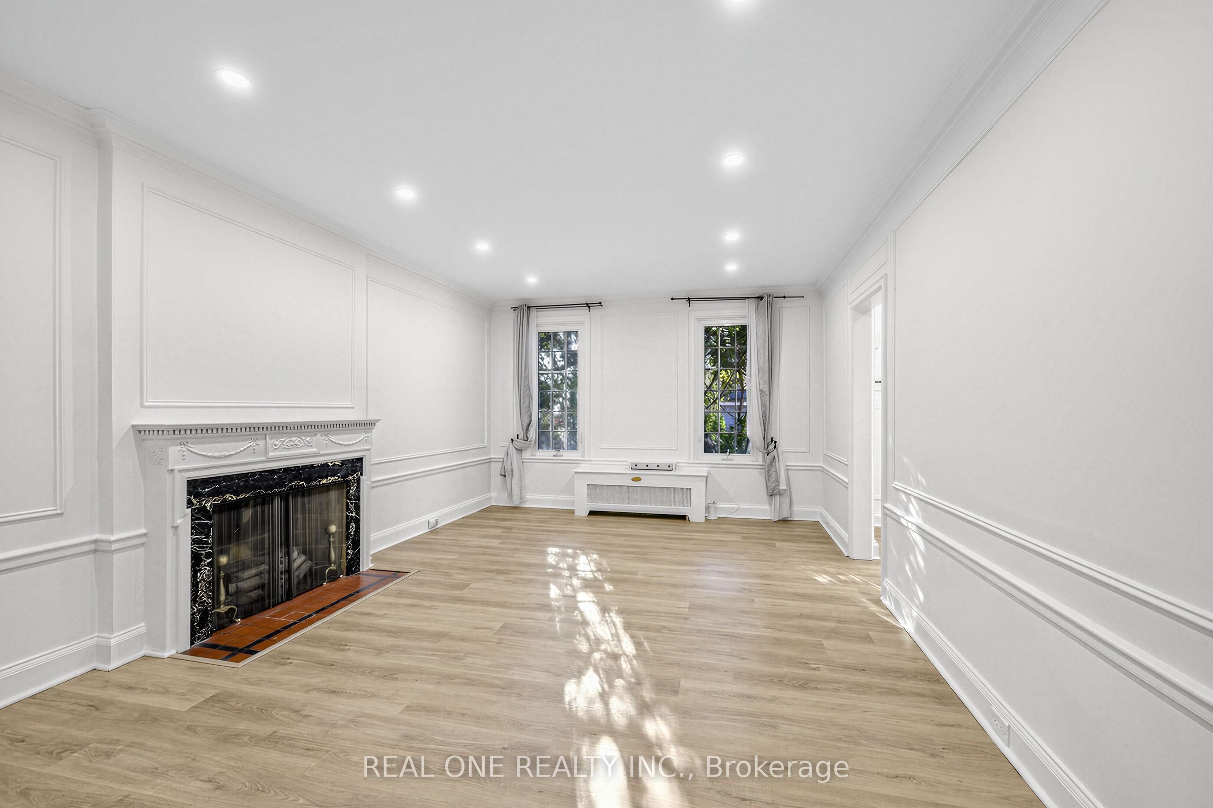 603 Spadina Road Property Photo 7