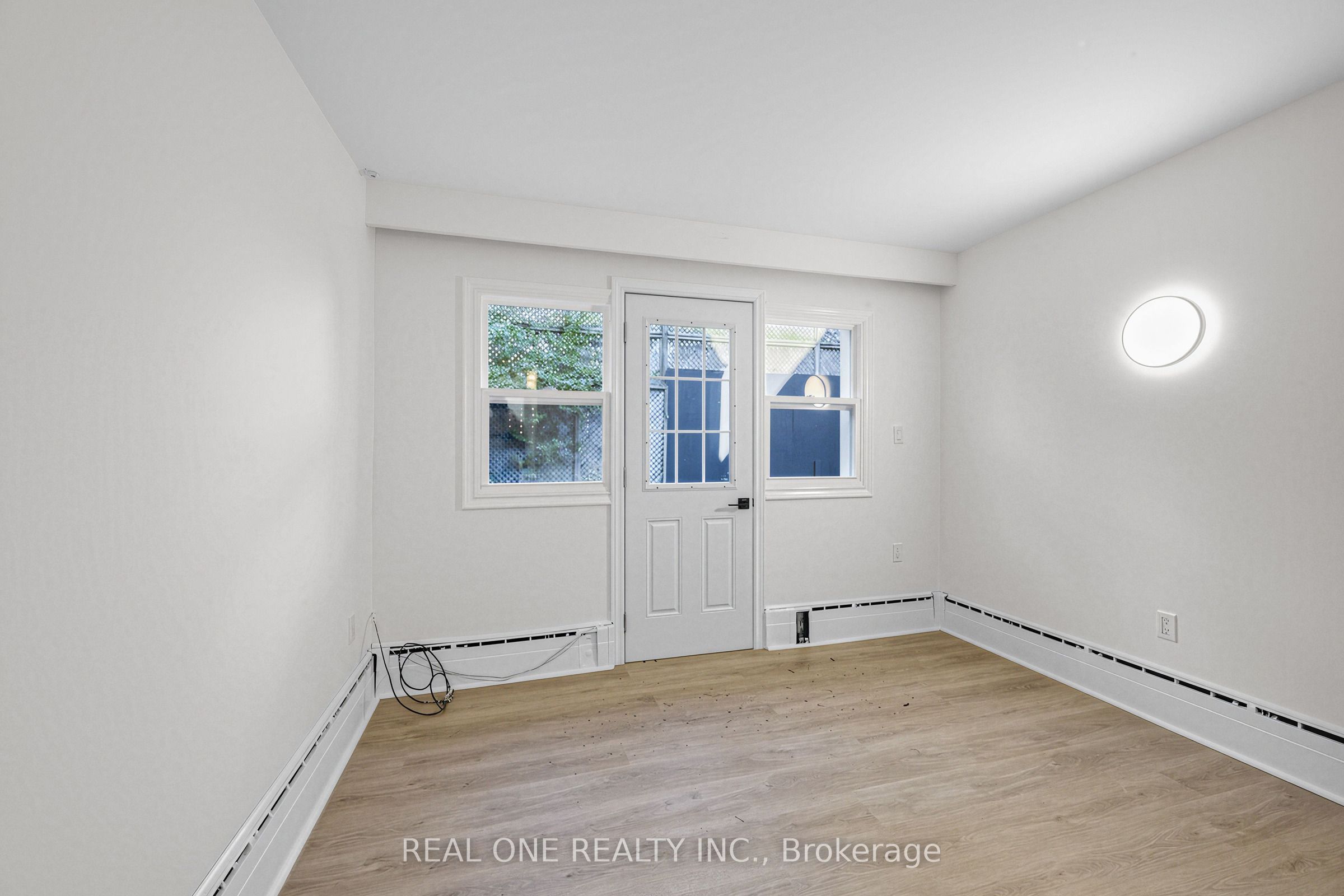 603 Spadina Road Property Photo 8