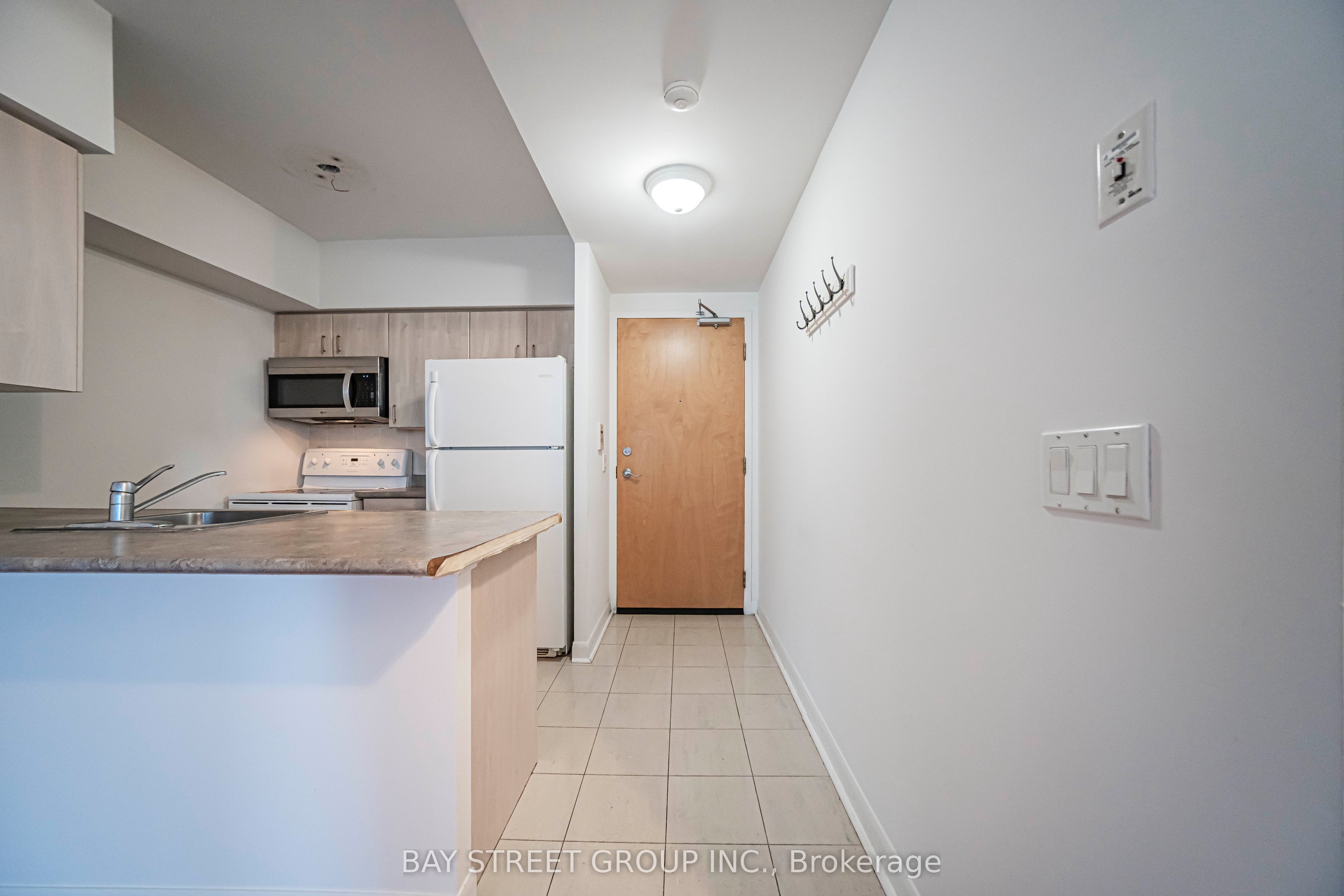 4978 Yonge Street 2810 Property Photo 17