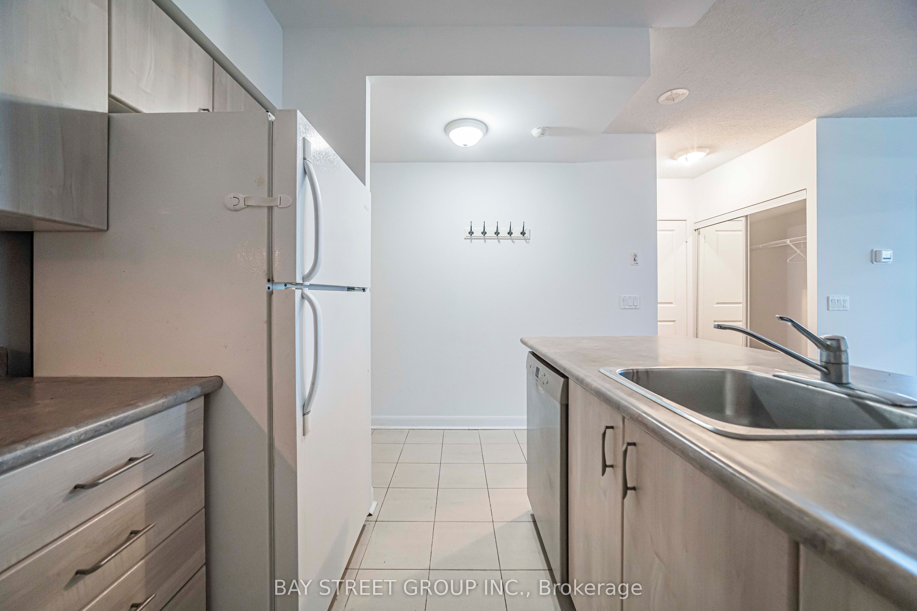 4978 Yonge Street 2810 Property Photo 24