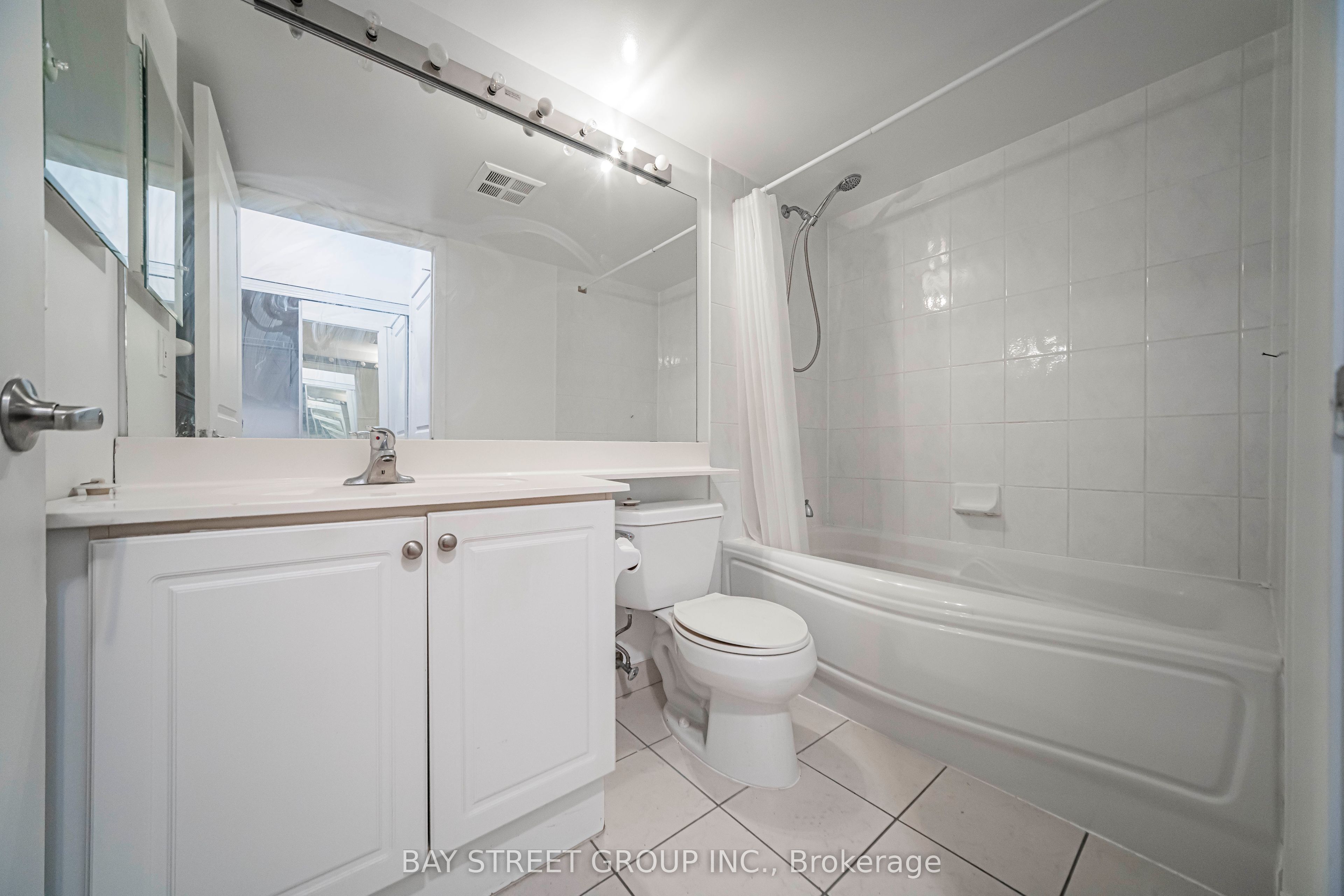 4978 Yonge Street 2810 Property Photo 33
