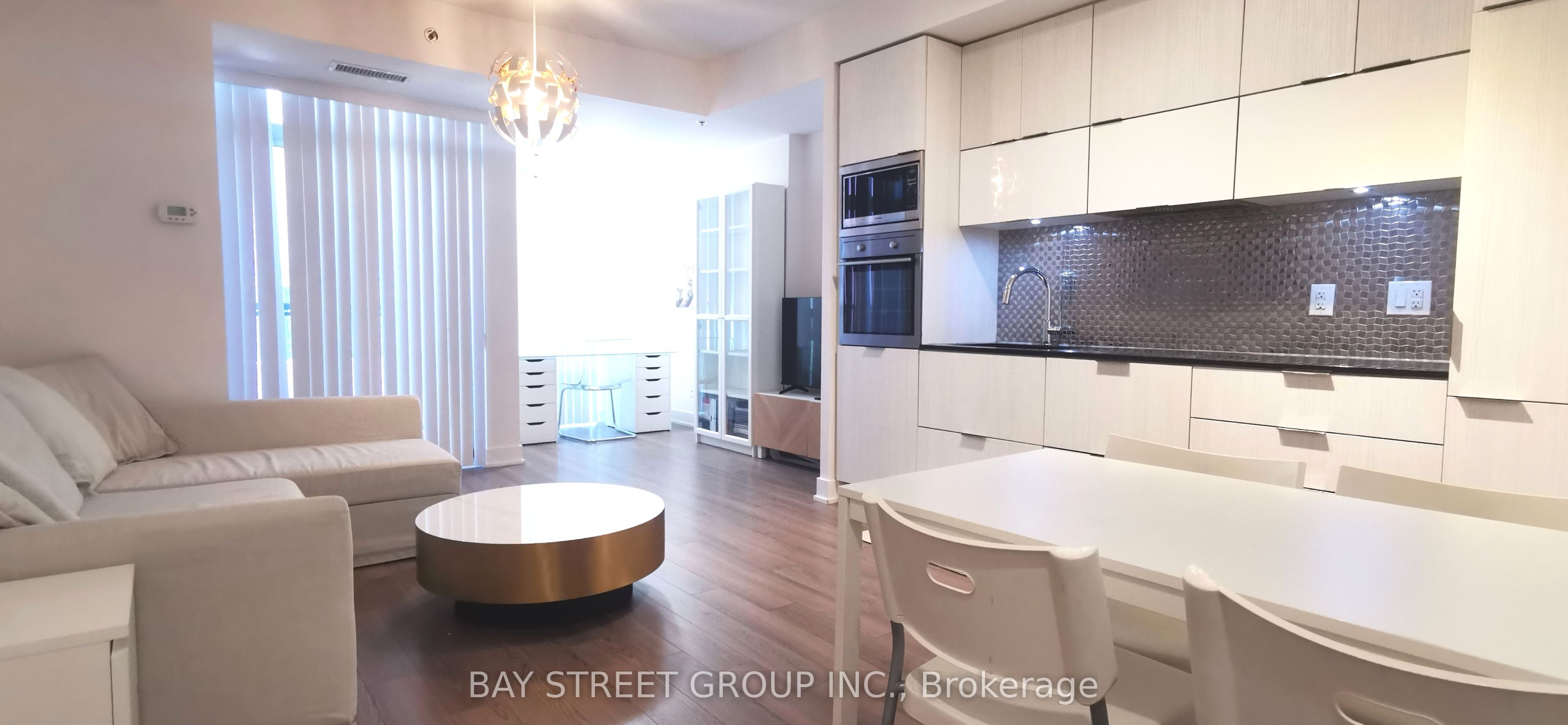 318 Richmond Street W 1109 Property Photo 16