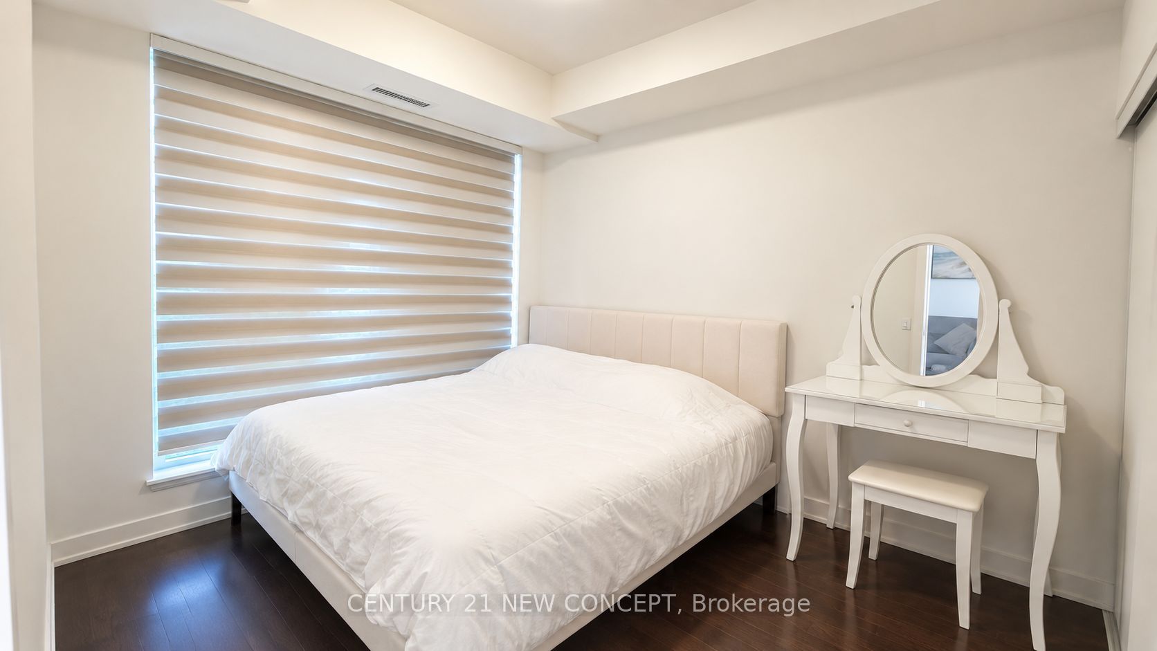 7 Golden Lion Heights N2402 Property Photo 11